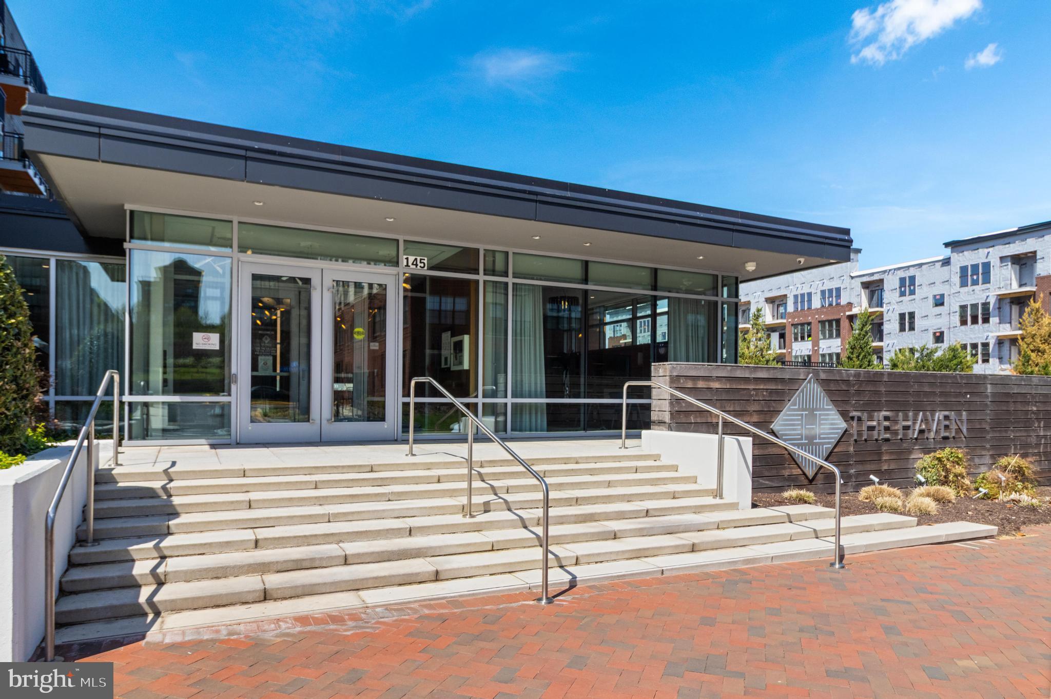 NATIONAL HARBOR - Residential