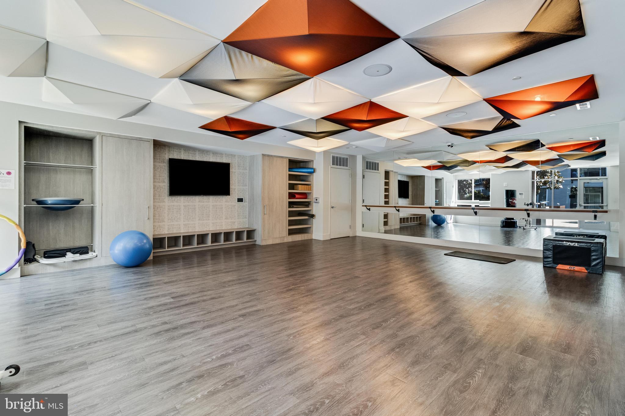 NATIONAL HARBOR - Residential