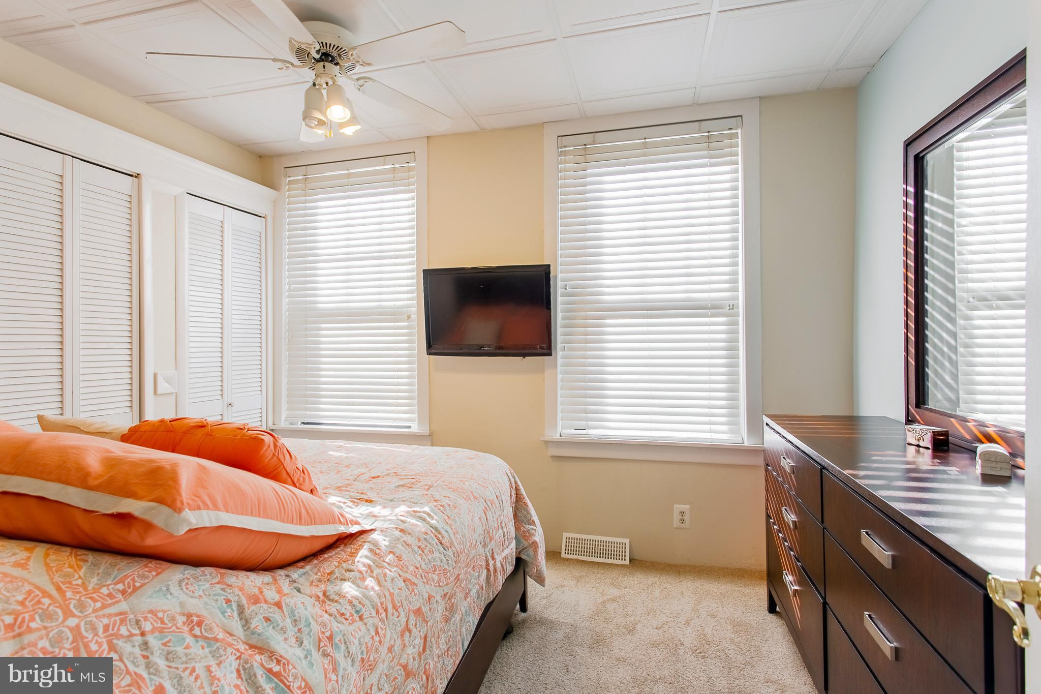 GIRARD ESTATES - Residential