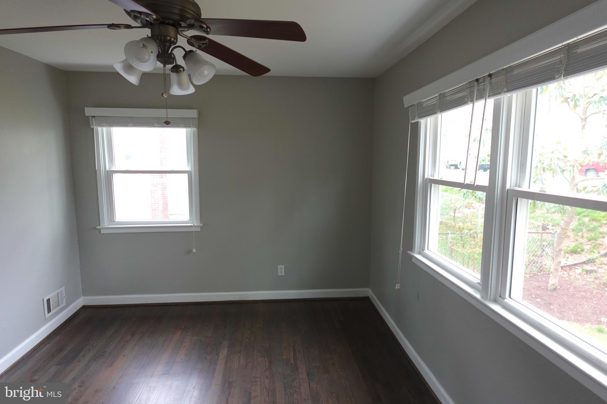 SILVER ROCK PARK - Residential Lease