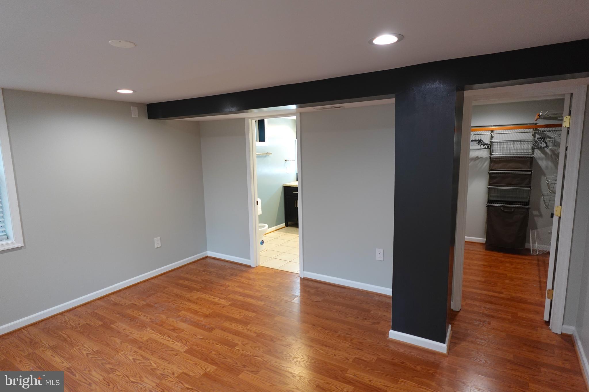 SILVER ROCK PARK - Residential Lease