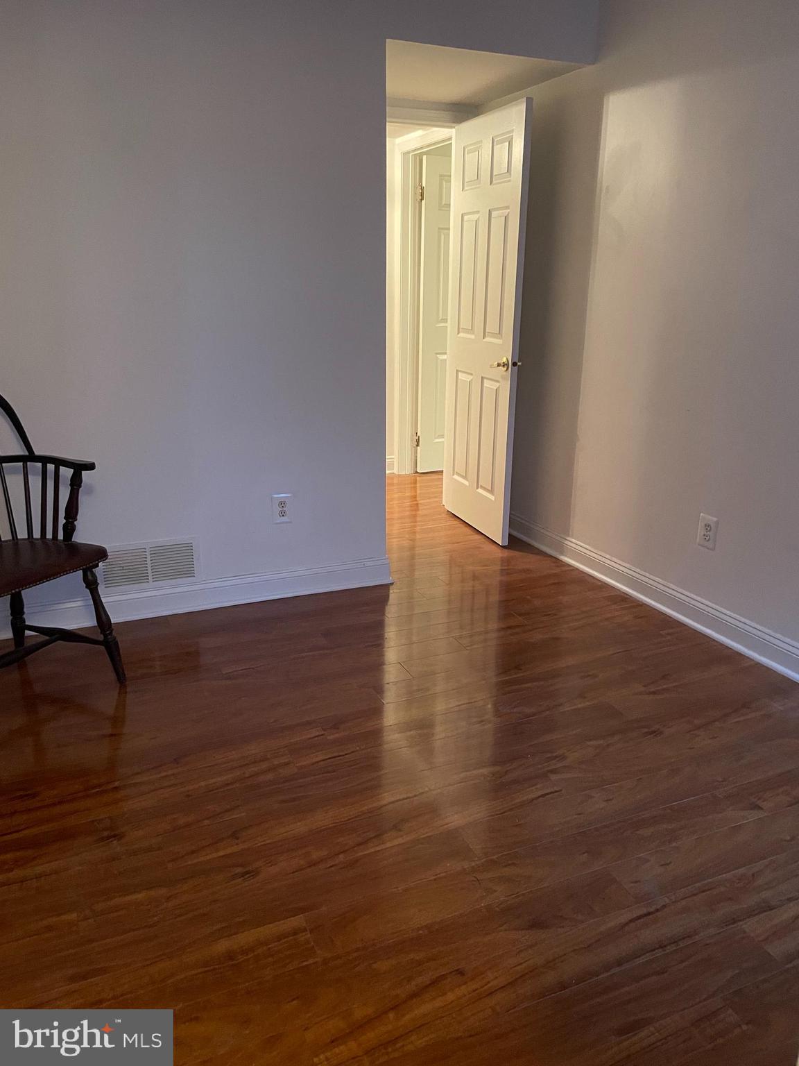 NEWTOWN GATE - Residential Lease