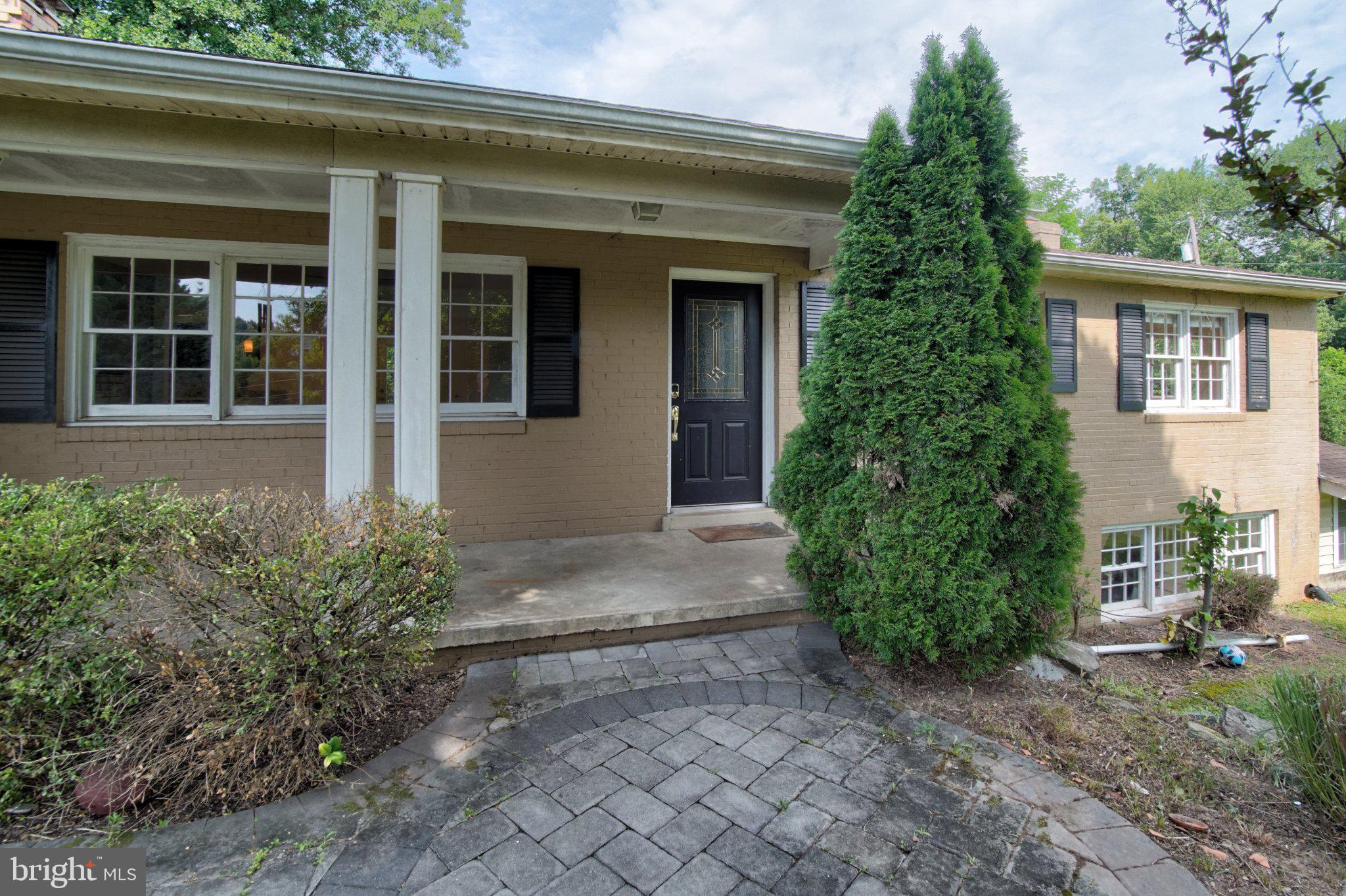 900 WALKER ROAD