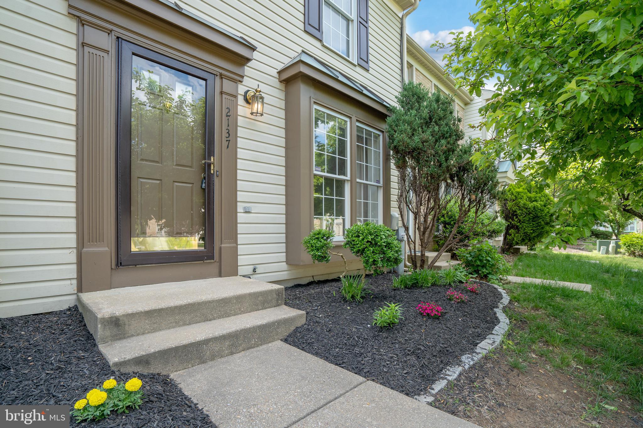 SEVEN OAKS - Residential