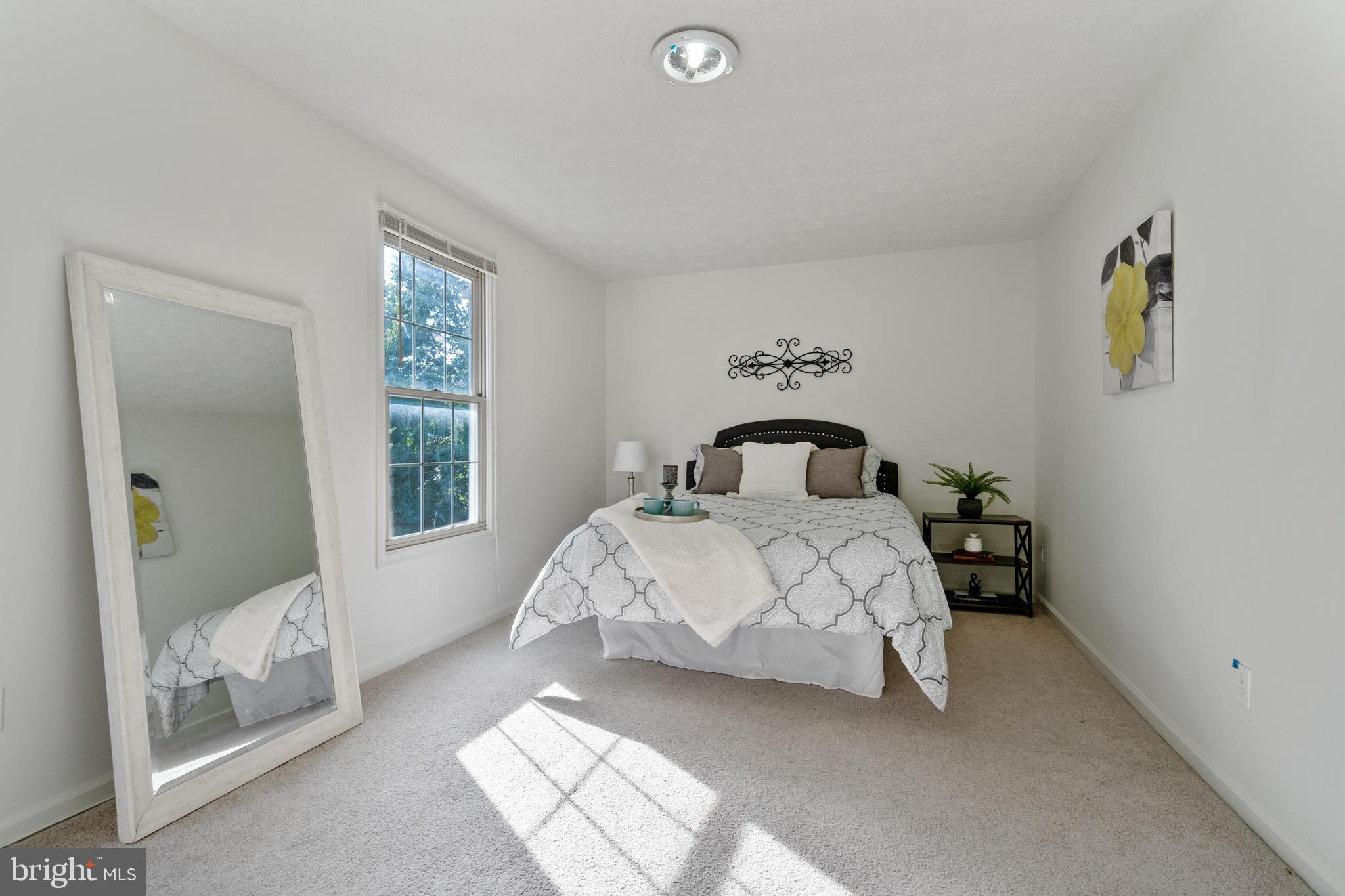 SEVEN OAKS - Residential