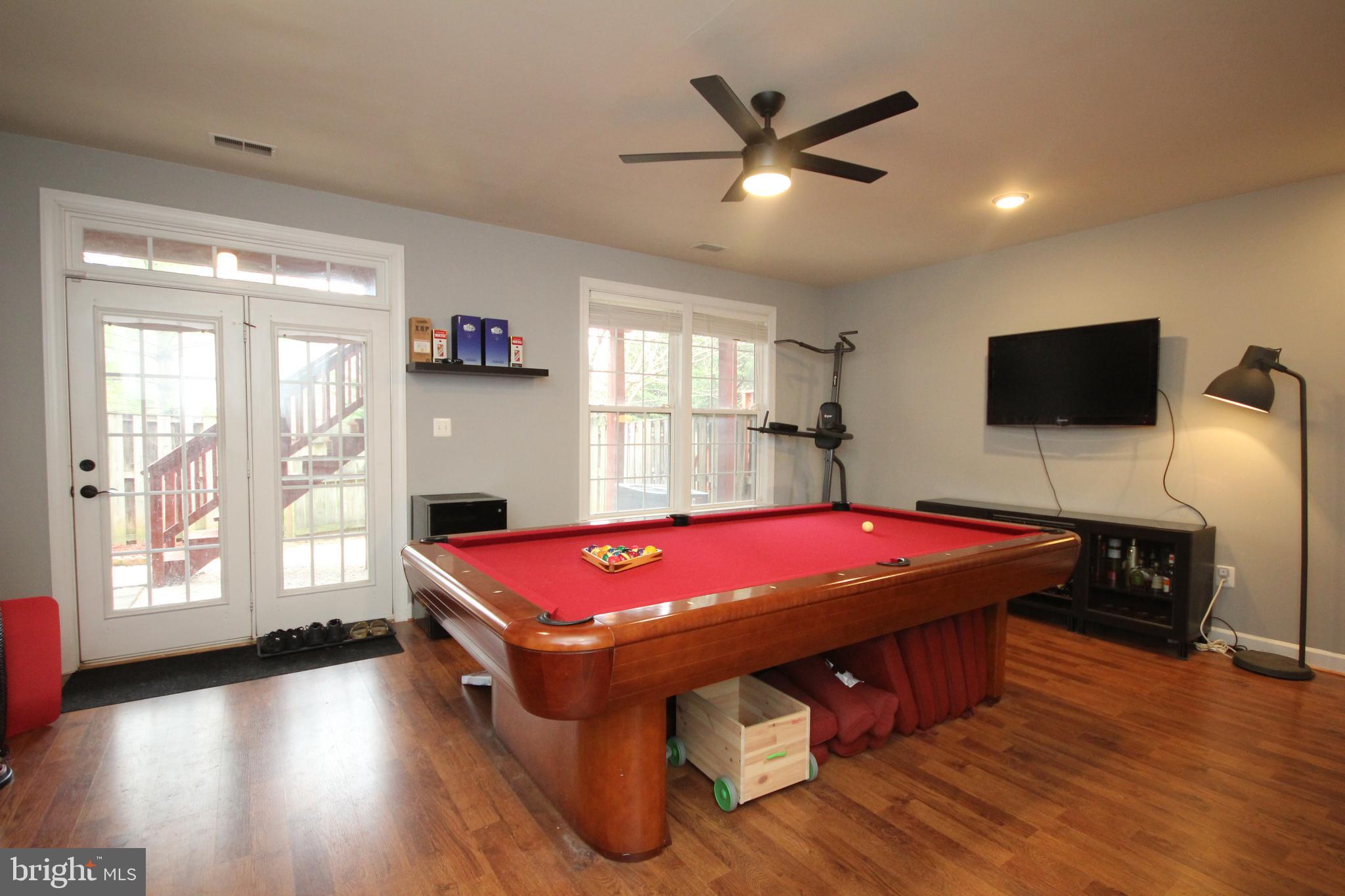 CARRIAGE LAWN - Residential