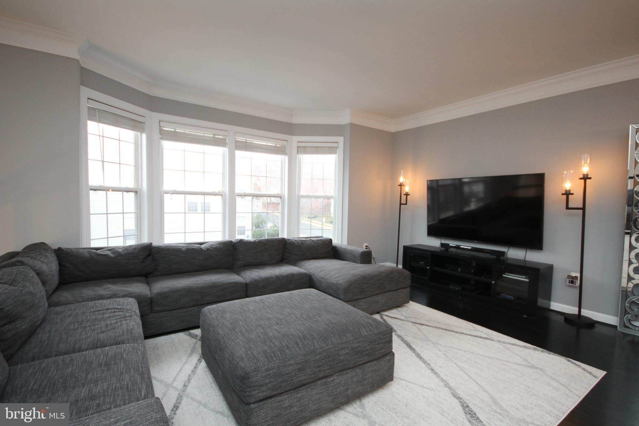 CARRIAGE LAWN - Residential