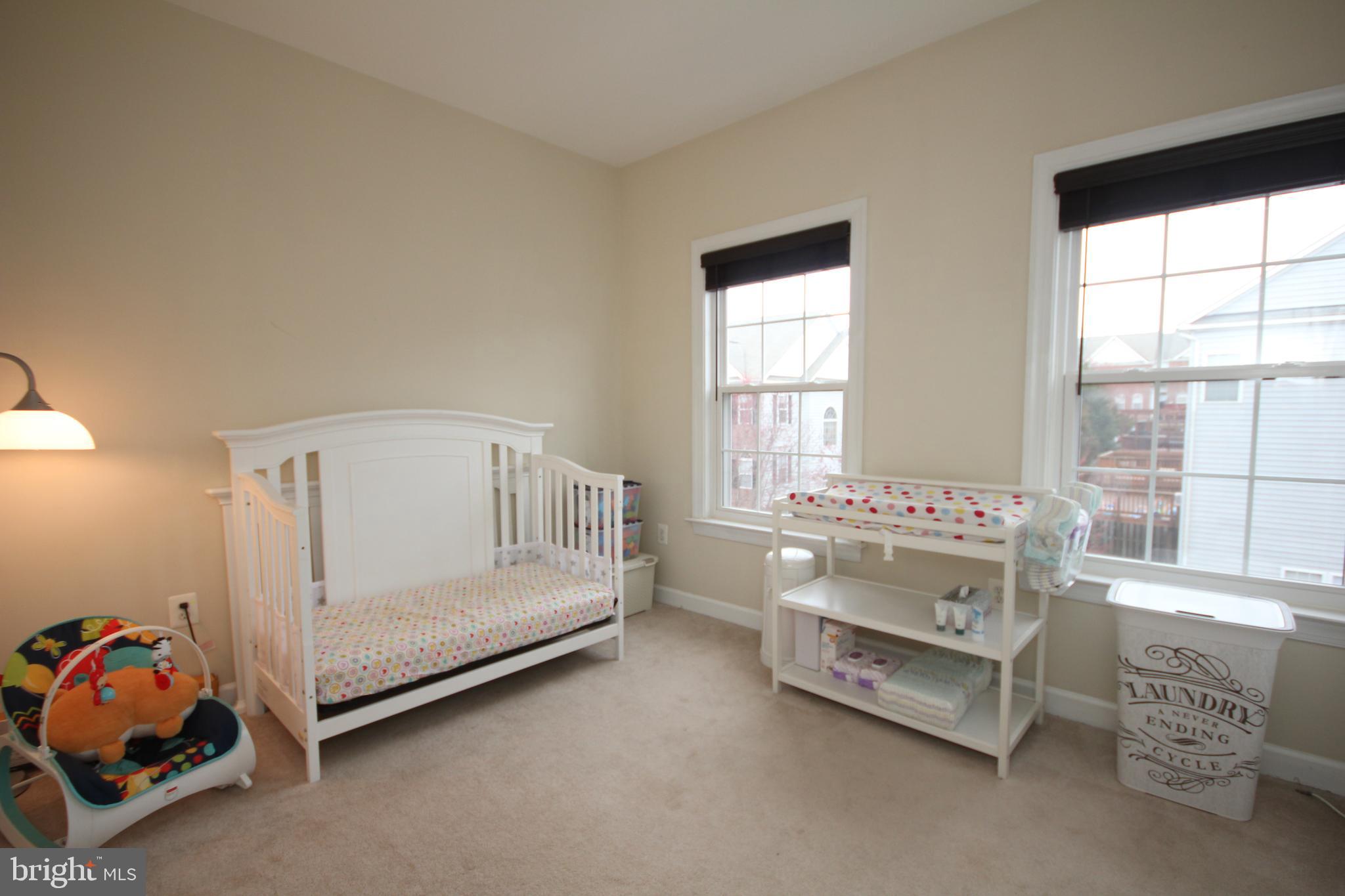 CARRIAGE LAWN - Residential