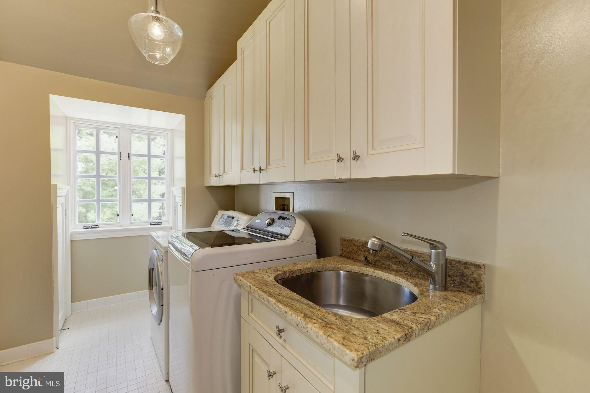 VIERS MILL VILLAGE - Residential