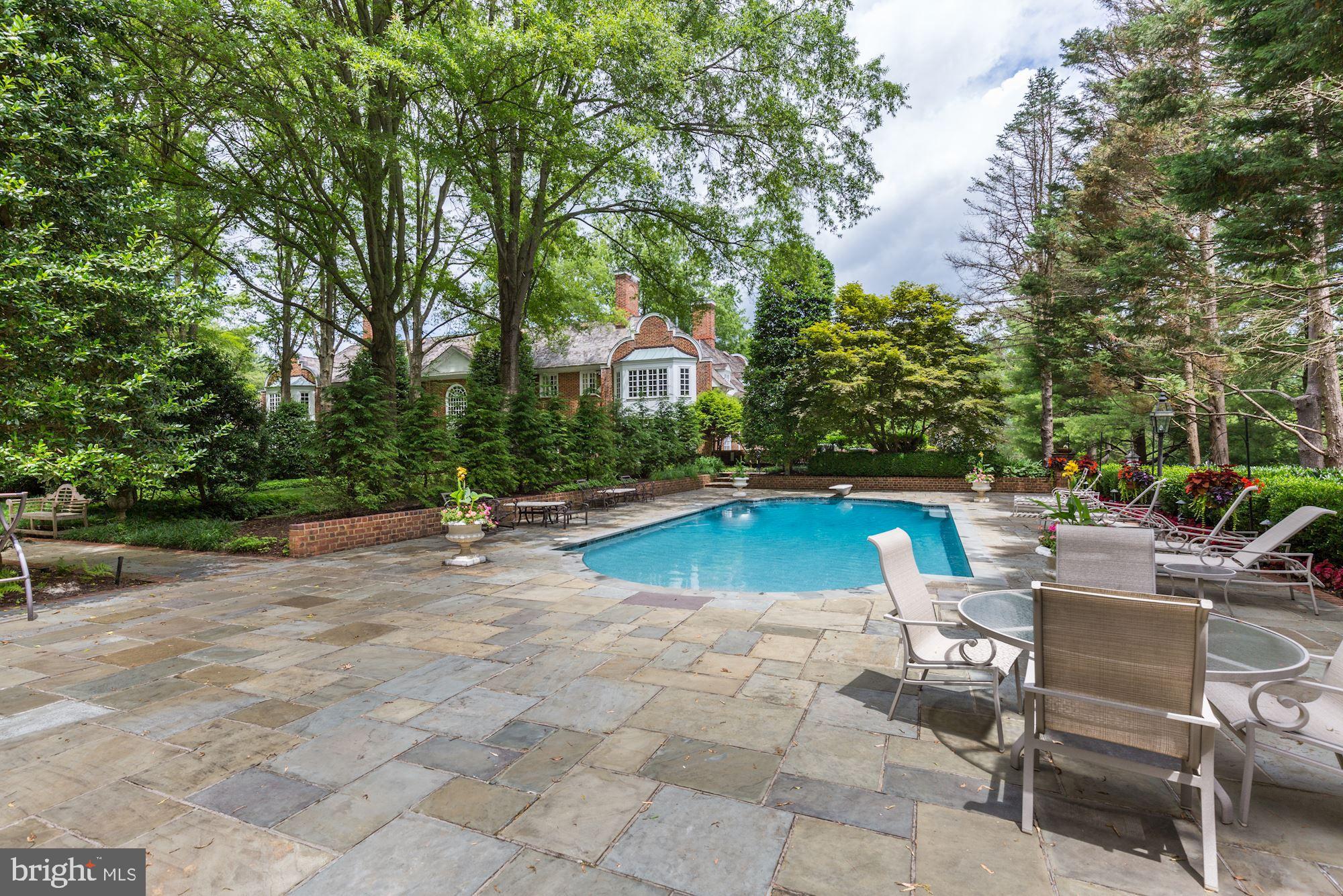 VIERS MILL VILLAGE - Residential