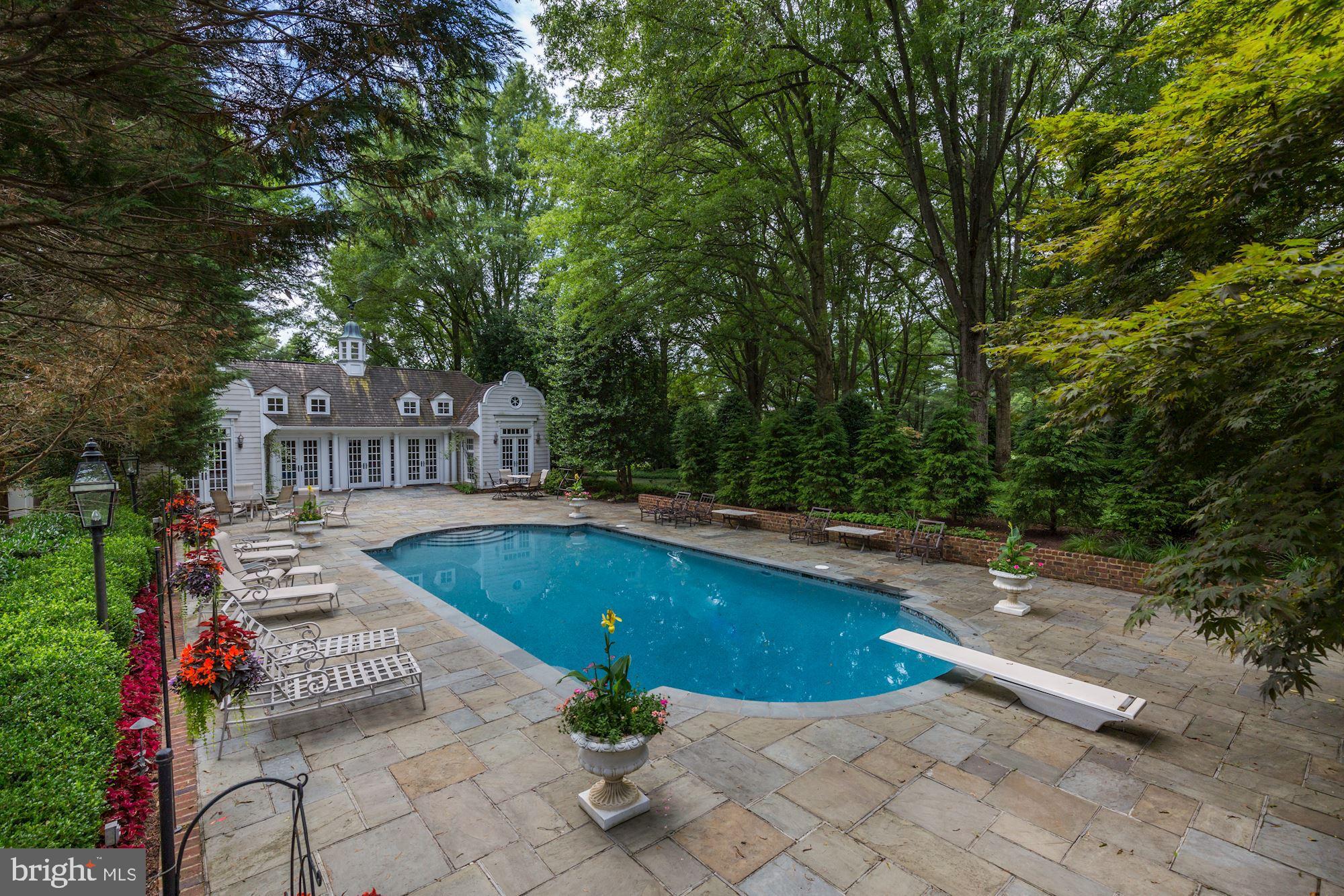 VIERS MILL VILLAGE - Residential