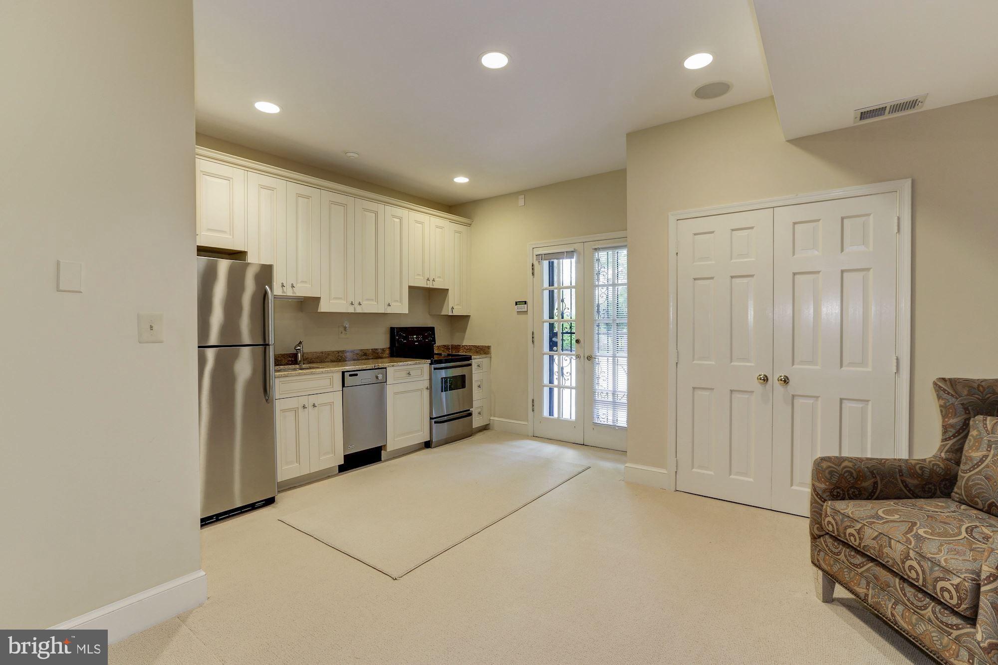 VIERS MILL VILLAGE - Residential