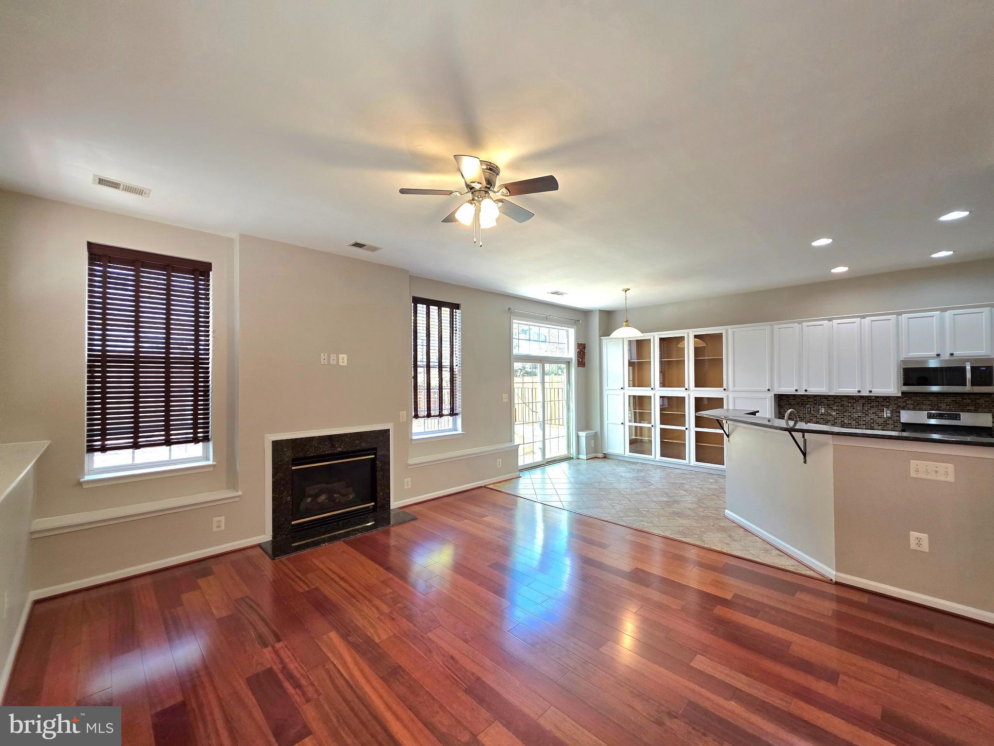 VILLAGE AT LORTON VALLEY - Residential Lease