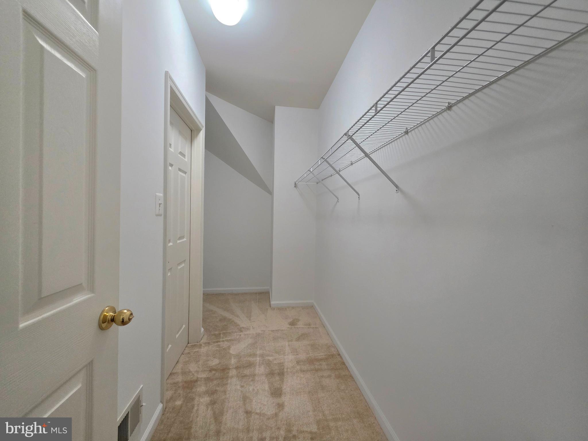 VILLAGE AT LORTON VALLEY - Residential Lease