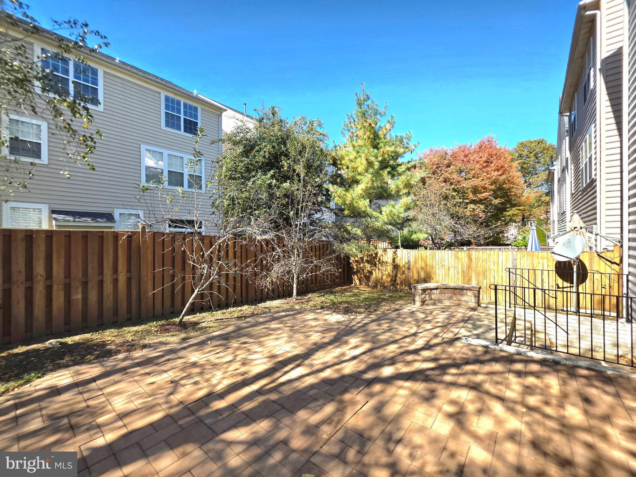 VILLAGE AT LORTON VALLEY - Residential Lease