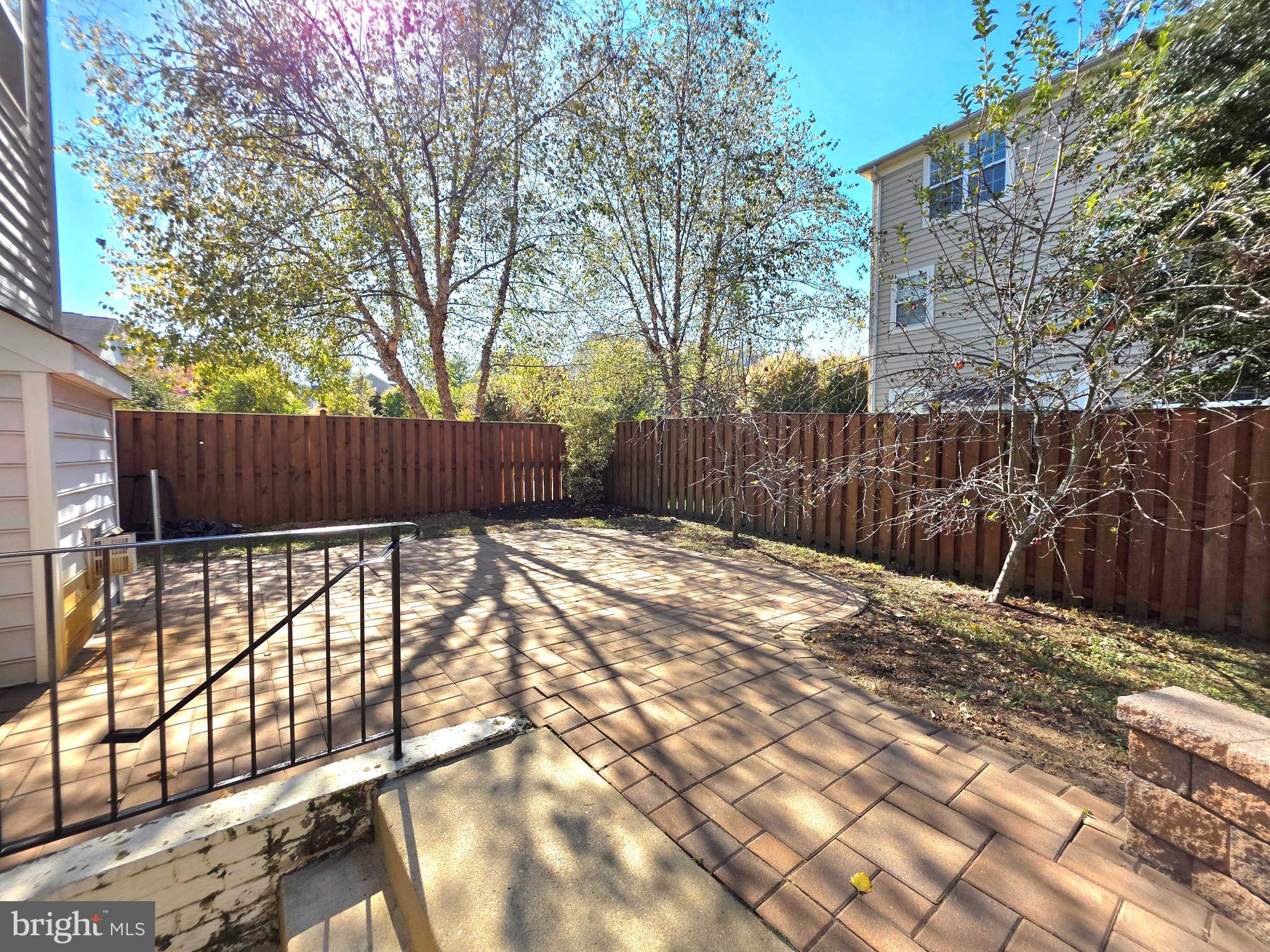 VILLAGE AT LORTON VALLEY - Residential Lease