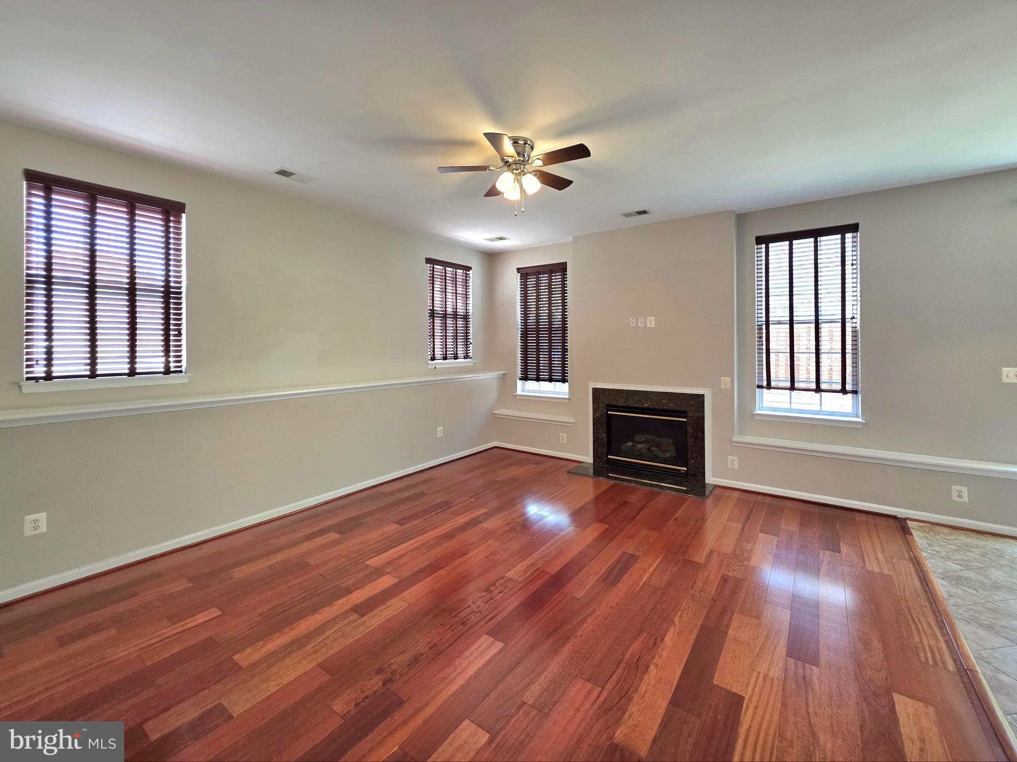 VILLAGE AT LORTON VALLEY - Residential Lease