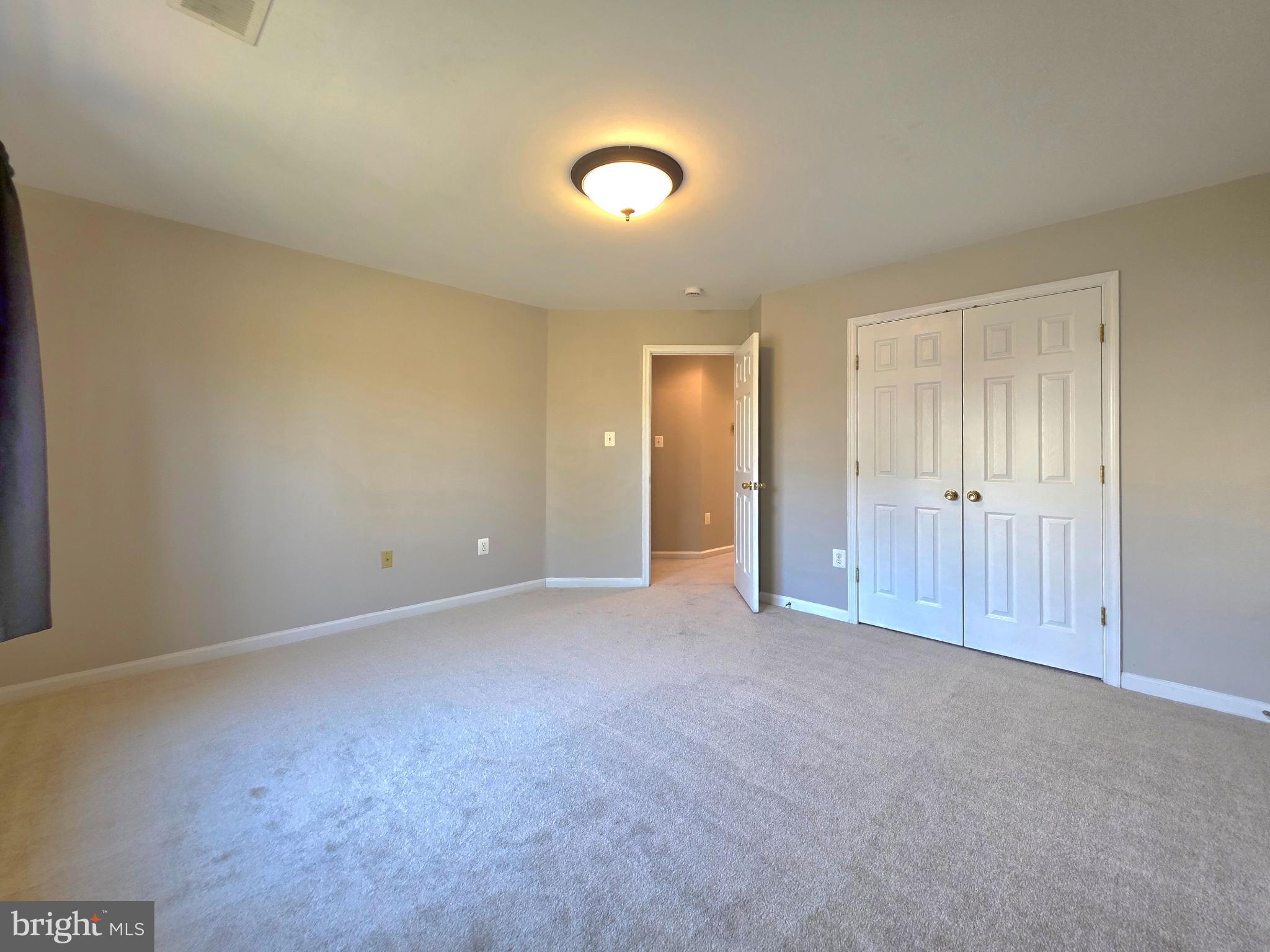 VILLAGE AT LORTON VALLEY - Residential Lease