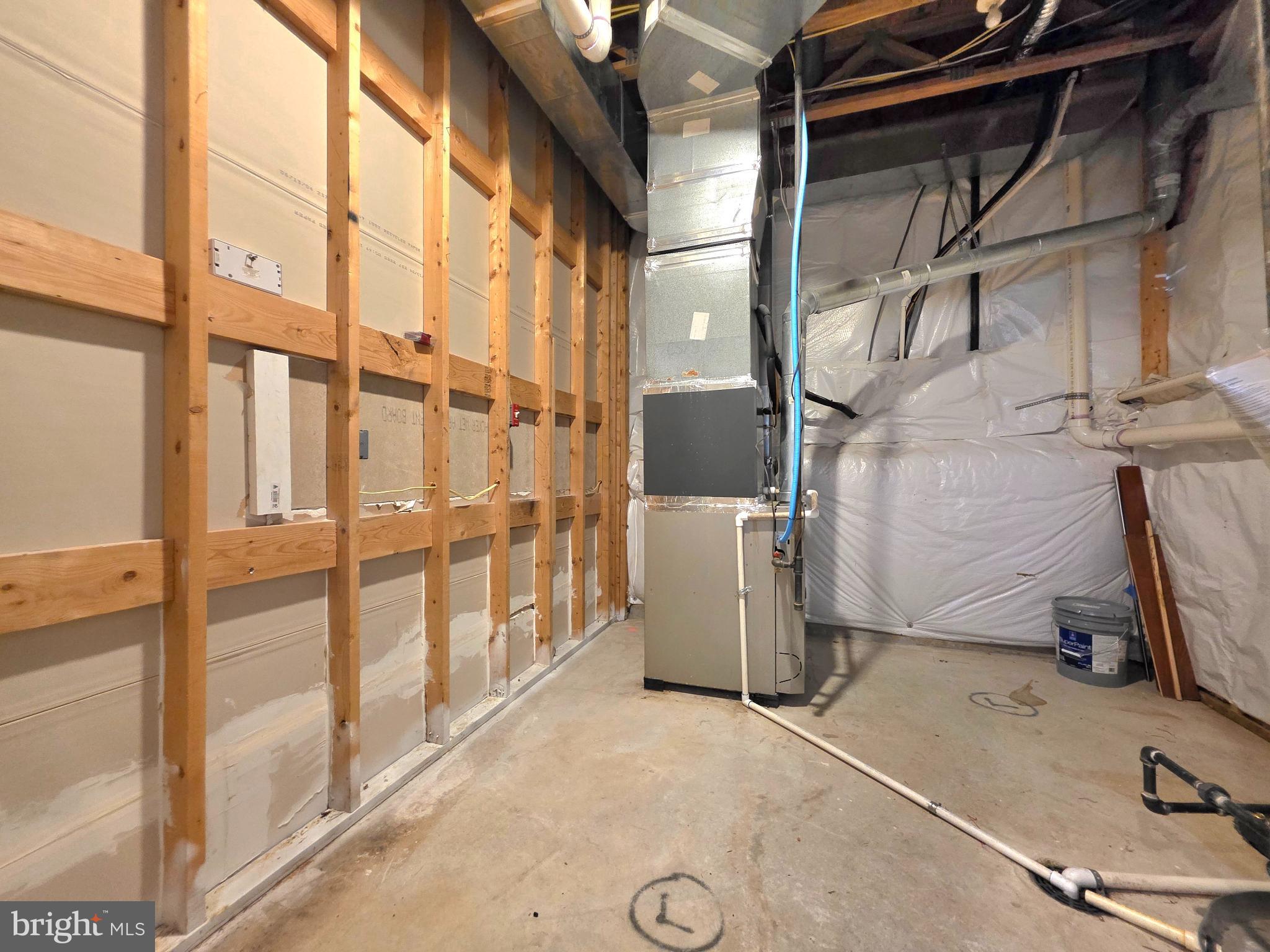 VILLAGE AT LORTON VALLEY - Residential Lease