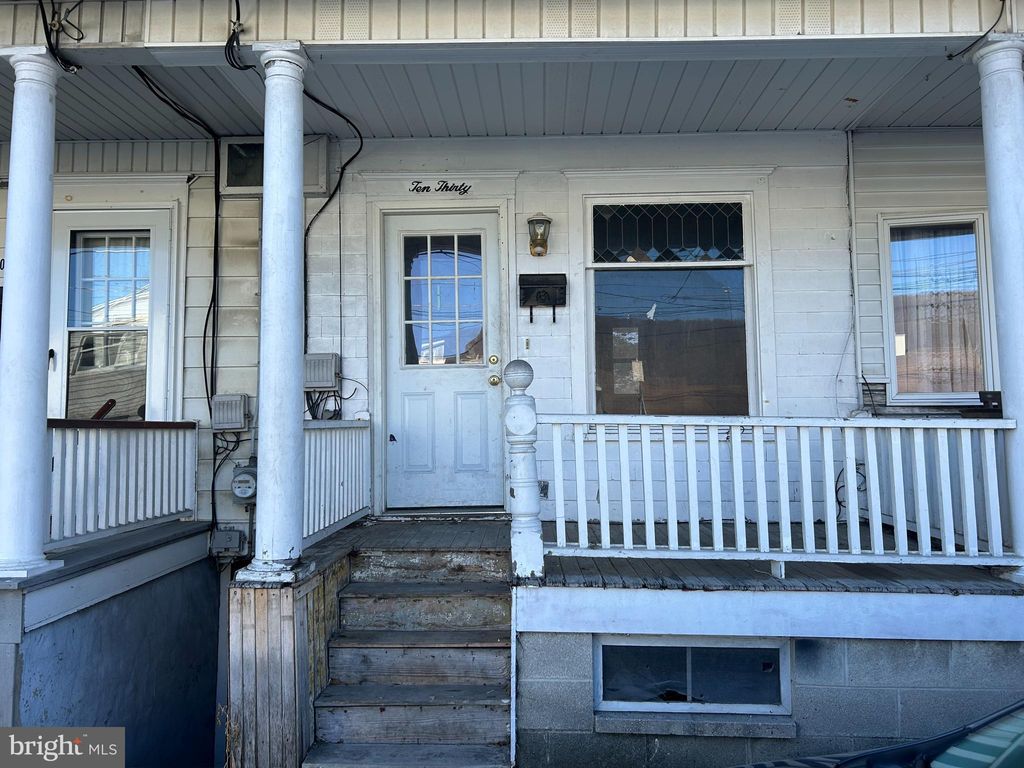 Photo of 1030 W Lynn Street, COAL TOWNSHIP, PA 17866 (MLS # PANU2003012)