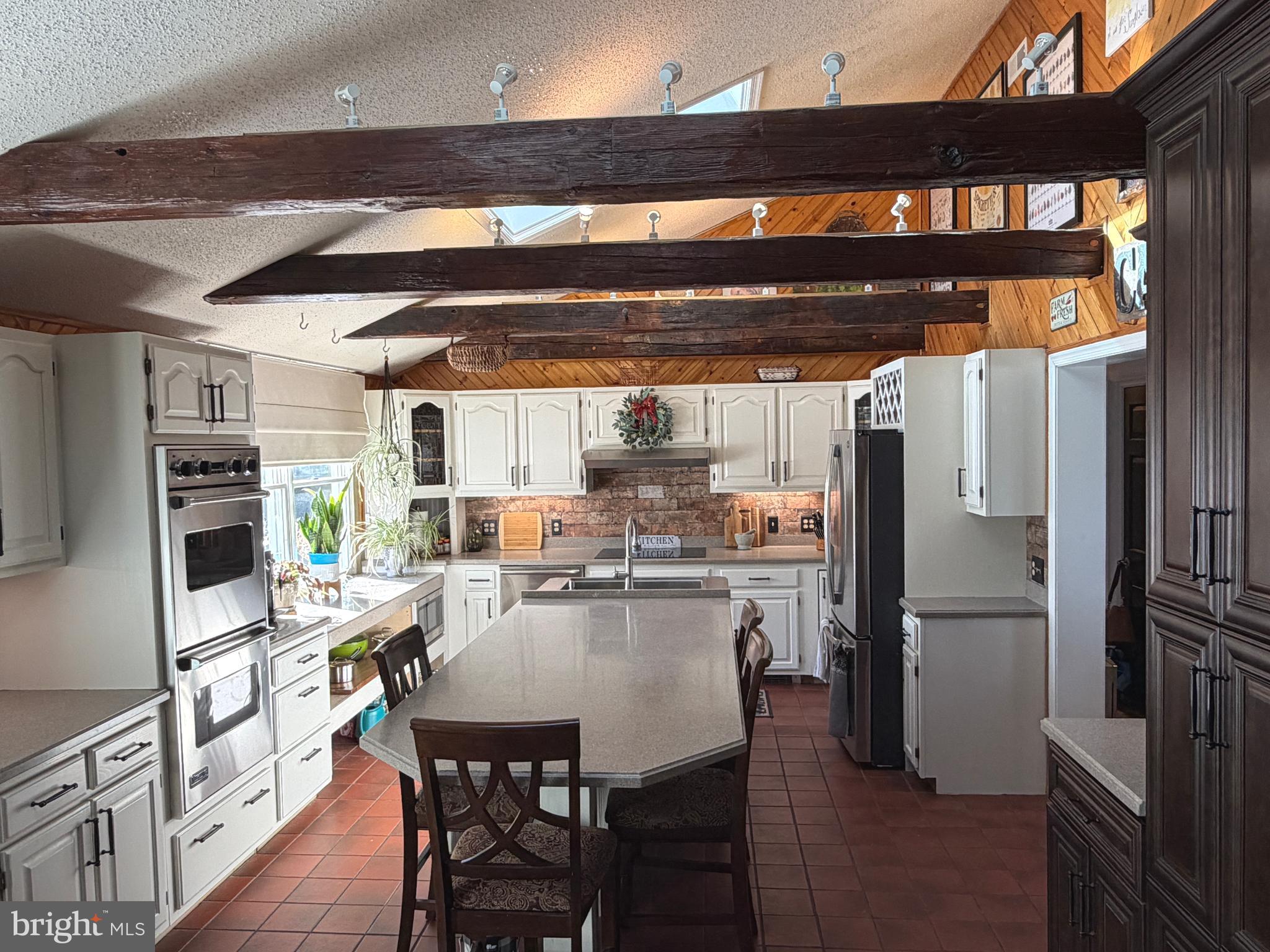 1901 OXFORD VALLEY ROAD