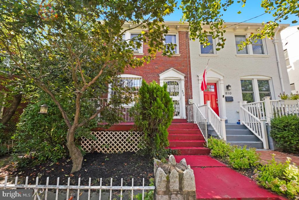 Photo of 808 Somerset Place NW, WASHINGTON, DC 20011 (MLS # DCDC2223176)