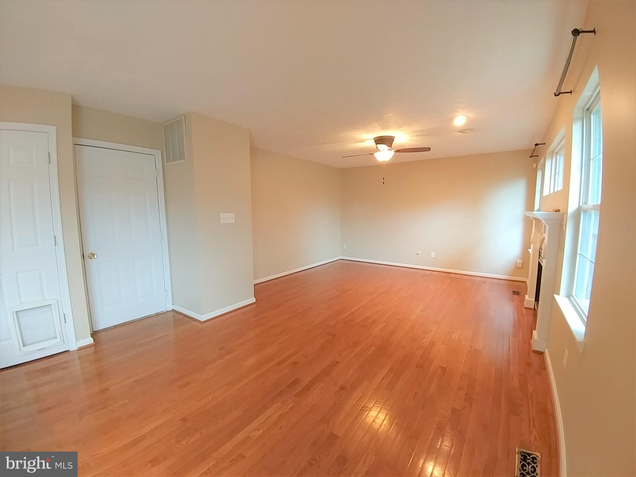 PINEY ORCHARD - Residential Lease