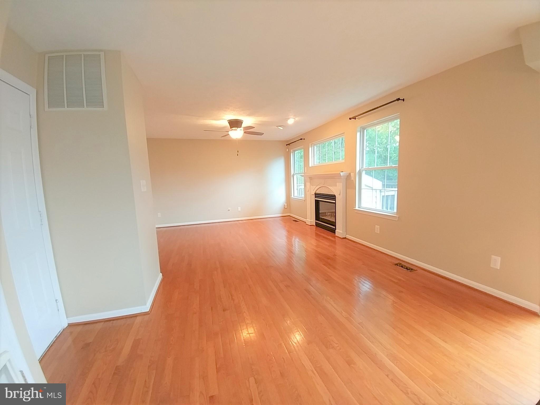 PINEY ORCHARD - Residential Lease