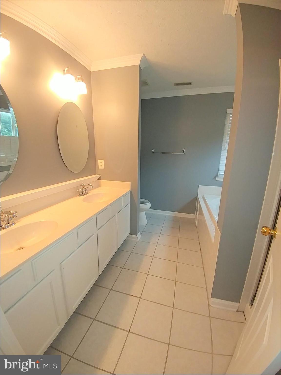 PINEY ORCHARD - Residential Lease