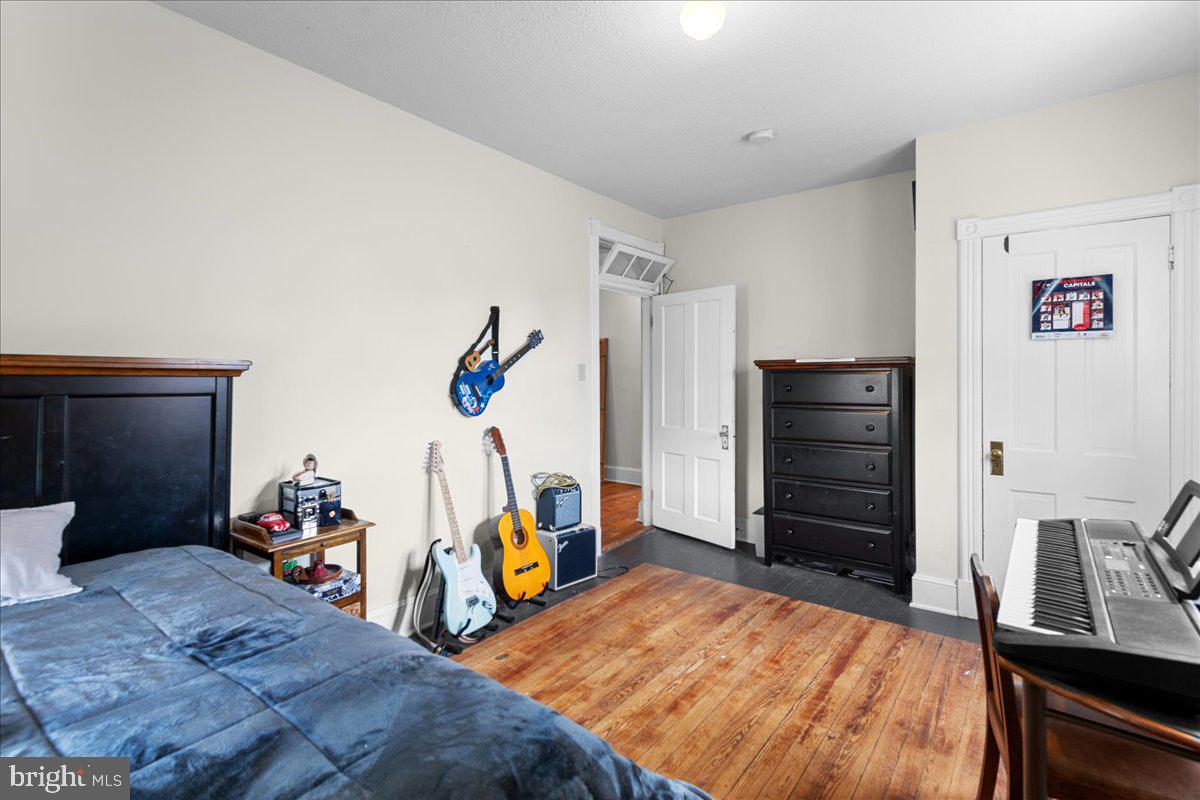 HAGERSTOWN - Residential