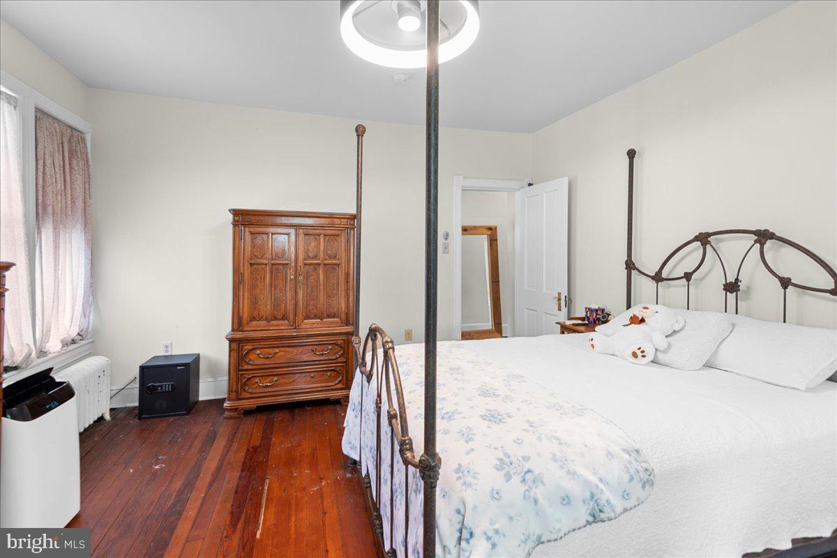 HAGERSTOWN - Residential