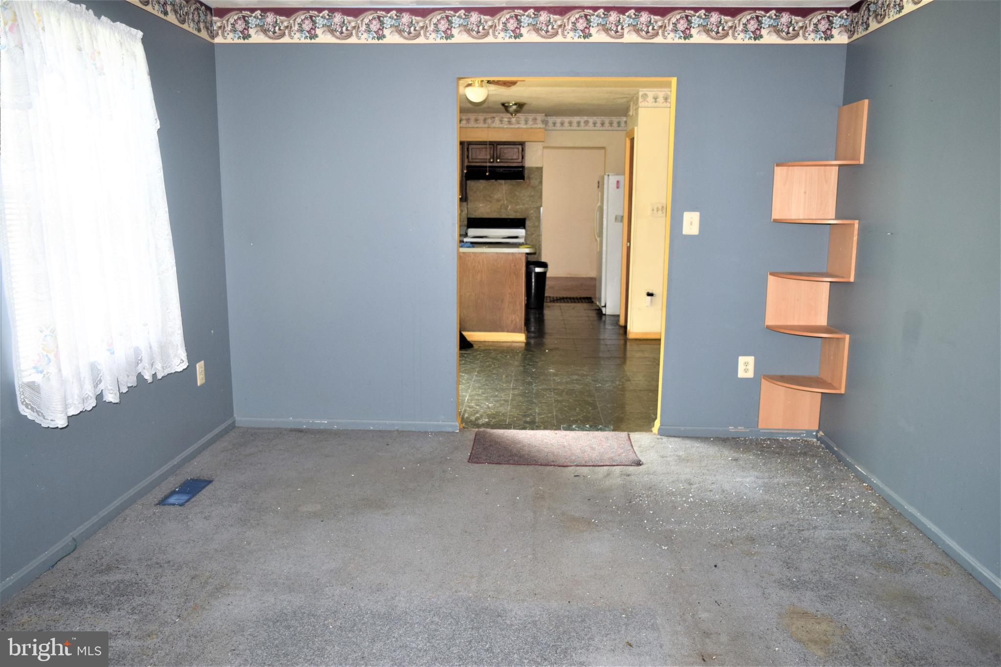 LARGO KNOLLS - Residential