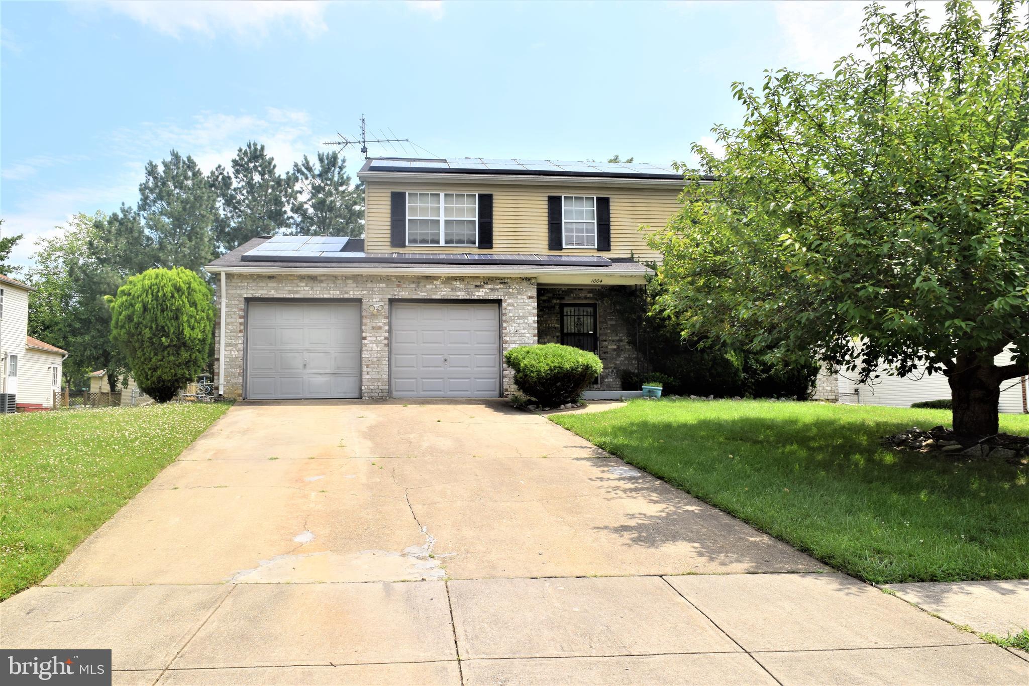 LARGO KNOLLS - Residential