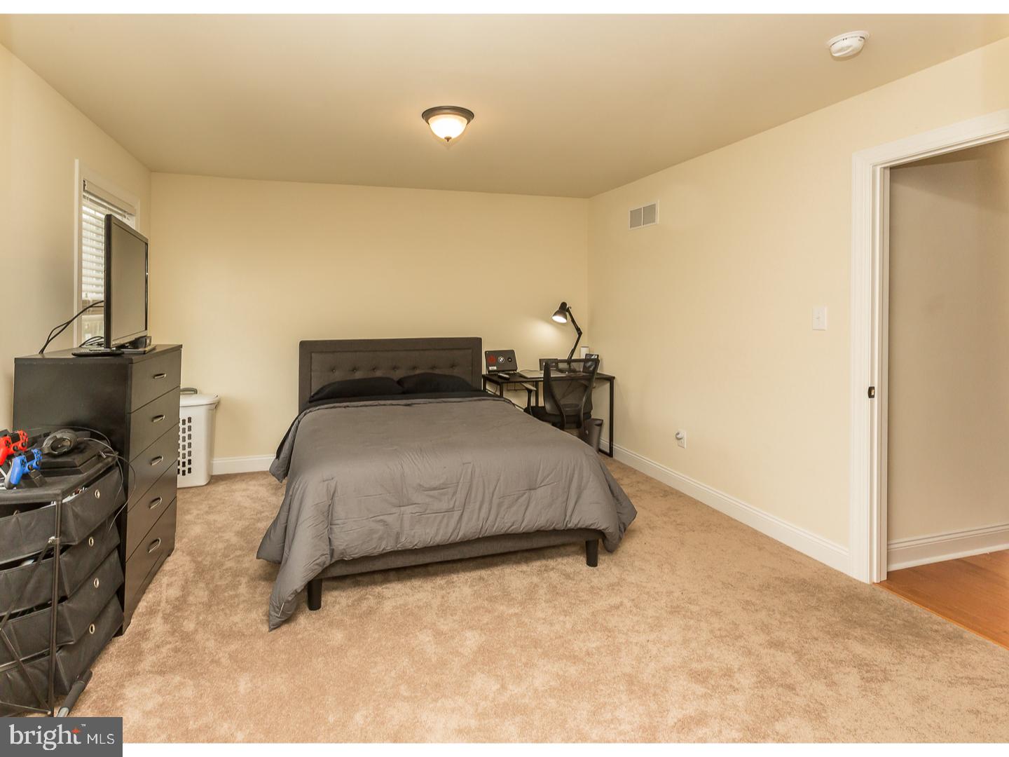 WOODMERE PARK - Residential