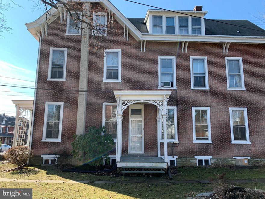 One Bedroom, 1.5 Bath rental in heart of Downingtown Borough with lots of character! Recent renovation with beautiful Kitchen complete with Stainless Steel Appliances, Granite Countertops, Tile Backsplash. Large Living Room with half bath. Large Bedroom with Full Bath and tub/shower. Private side entrance with easy access to shared basement laundry area. Enjoy 10 Ft Ceilings and recently replaced windows. High efficiency HVAC. Walkable to borough of Downingtown. Storage available in basement. Off street parking. Coin laundry in basement, storage area as well. High quality tenant, NO PETS. We do not participate with Voucher programs and section-8.