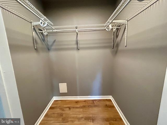 GREEN LAWN PARK - Residential Lease