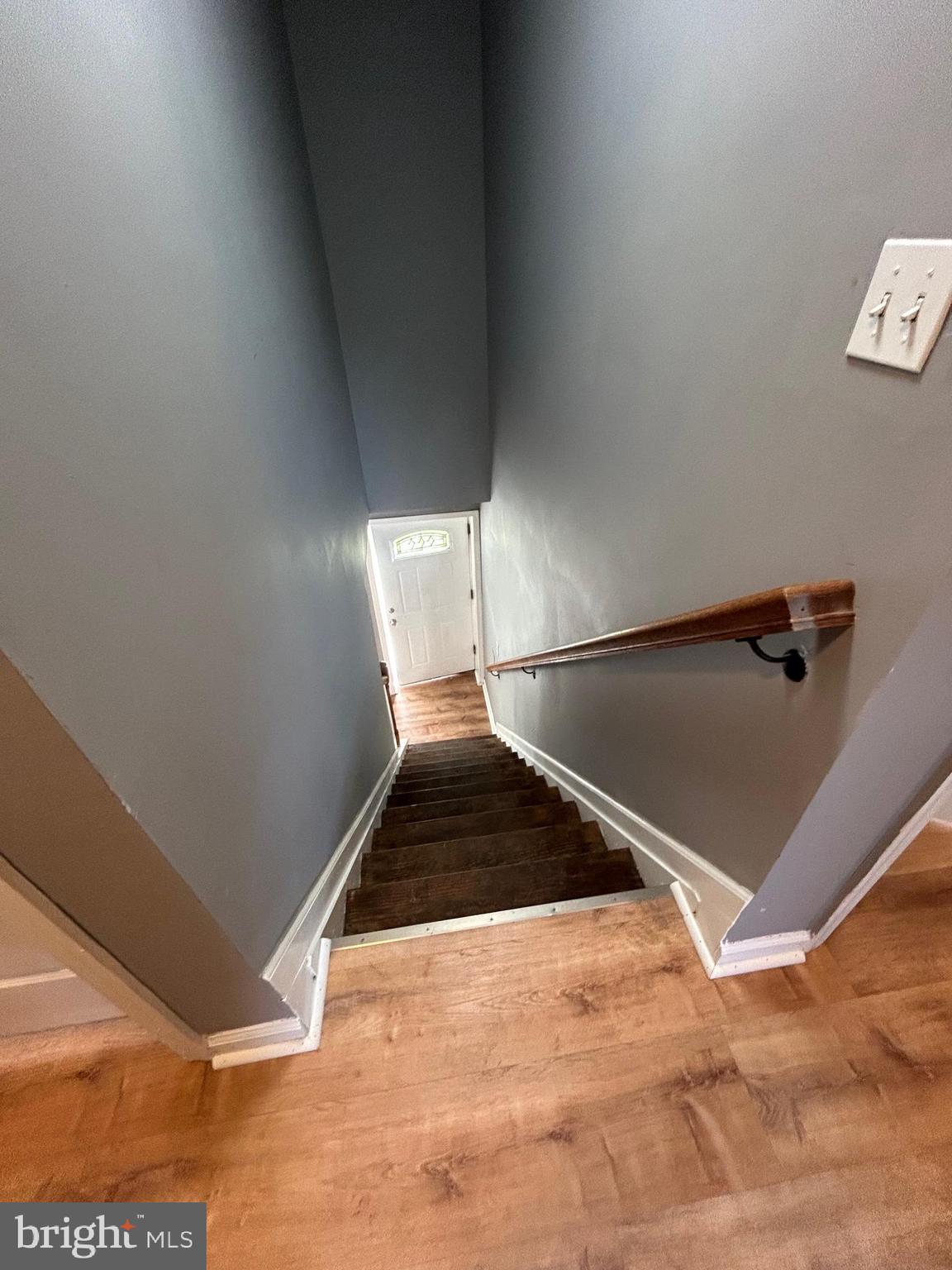 GREEN LAWN PARK - Residential Lease