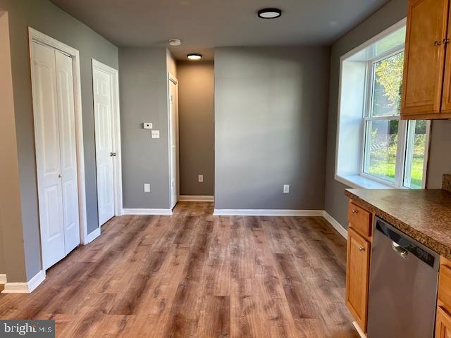 GREEN LAWN PARK - Residential Lease