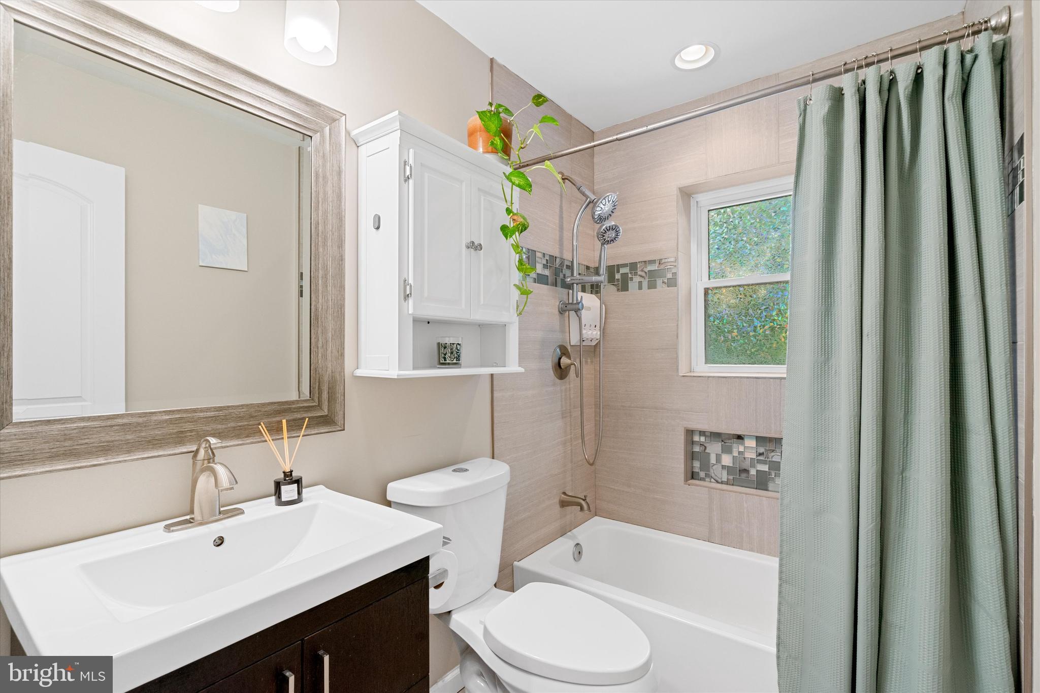 MARUMSCO HILLS - Residential Lease