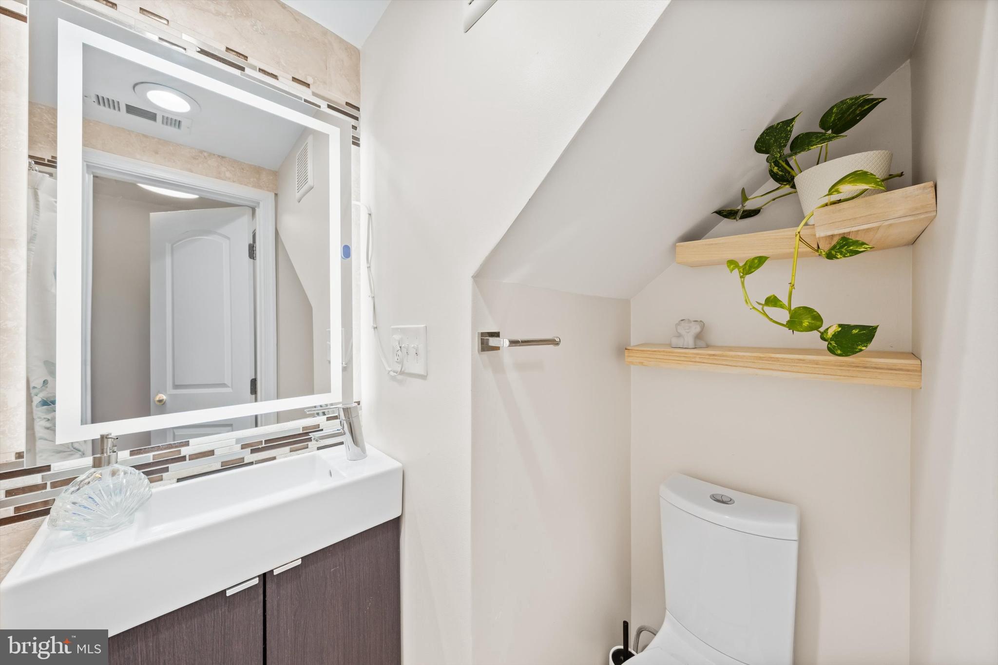 MARUMSCO HILLS - Residential Lease