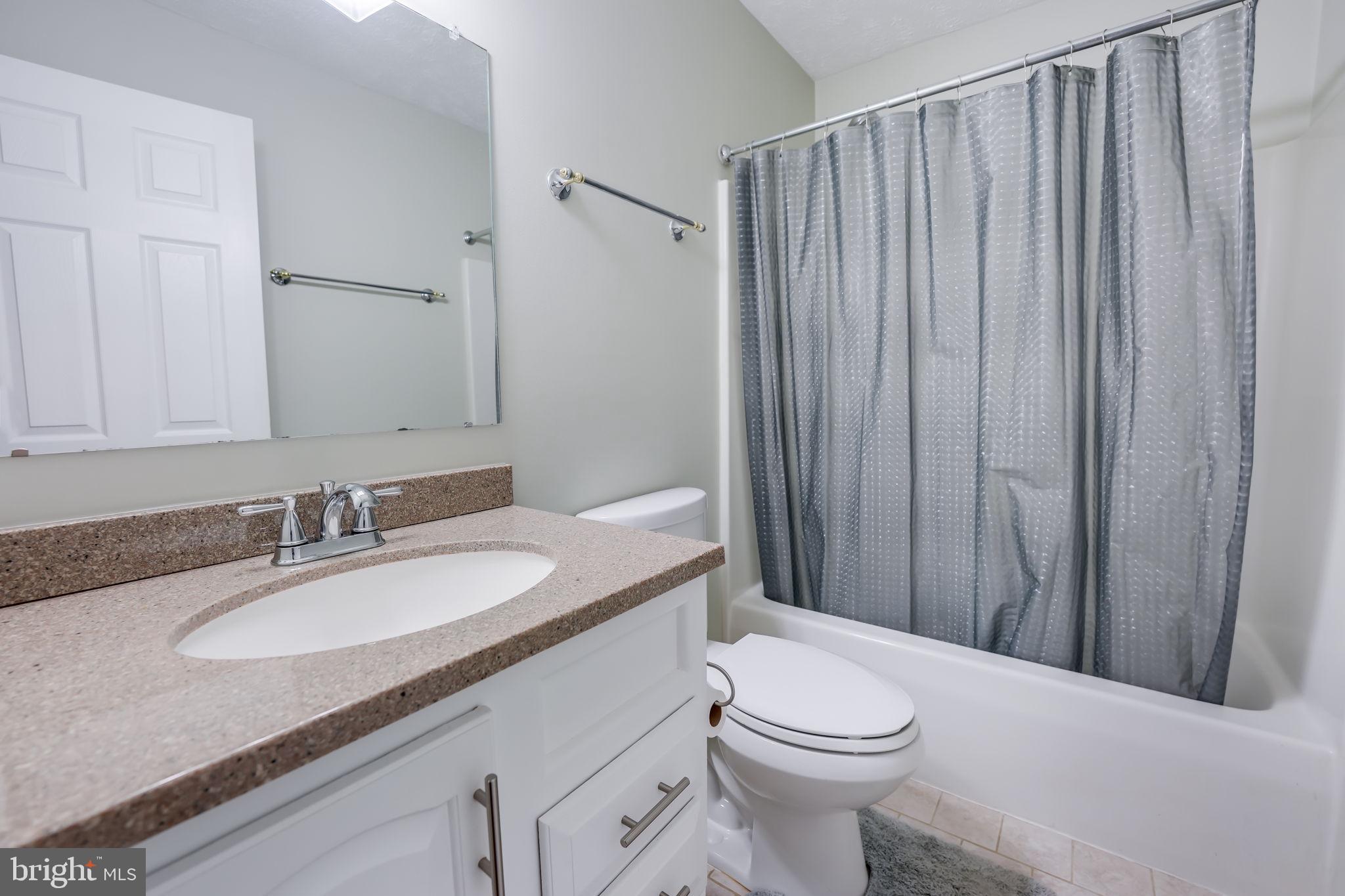 BLUE MOUNTAIN - Residential