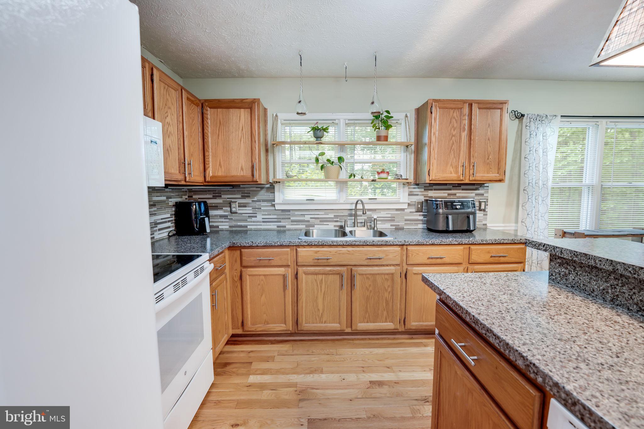 BLUE MOUNTAIN - Residential