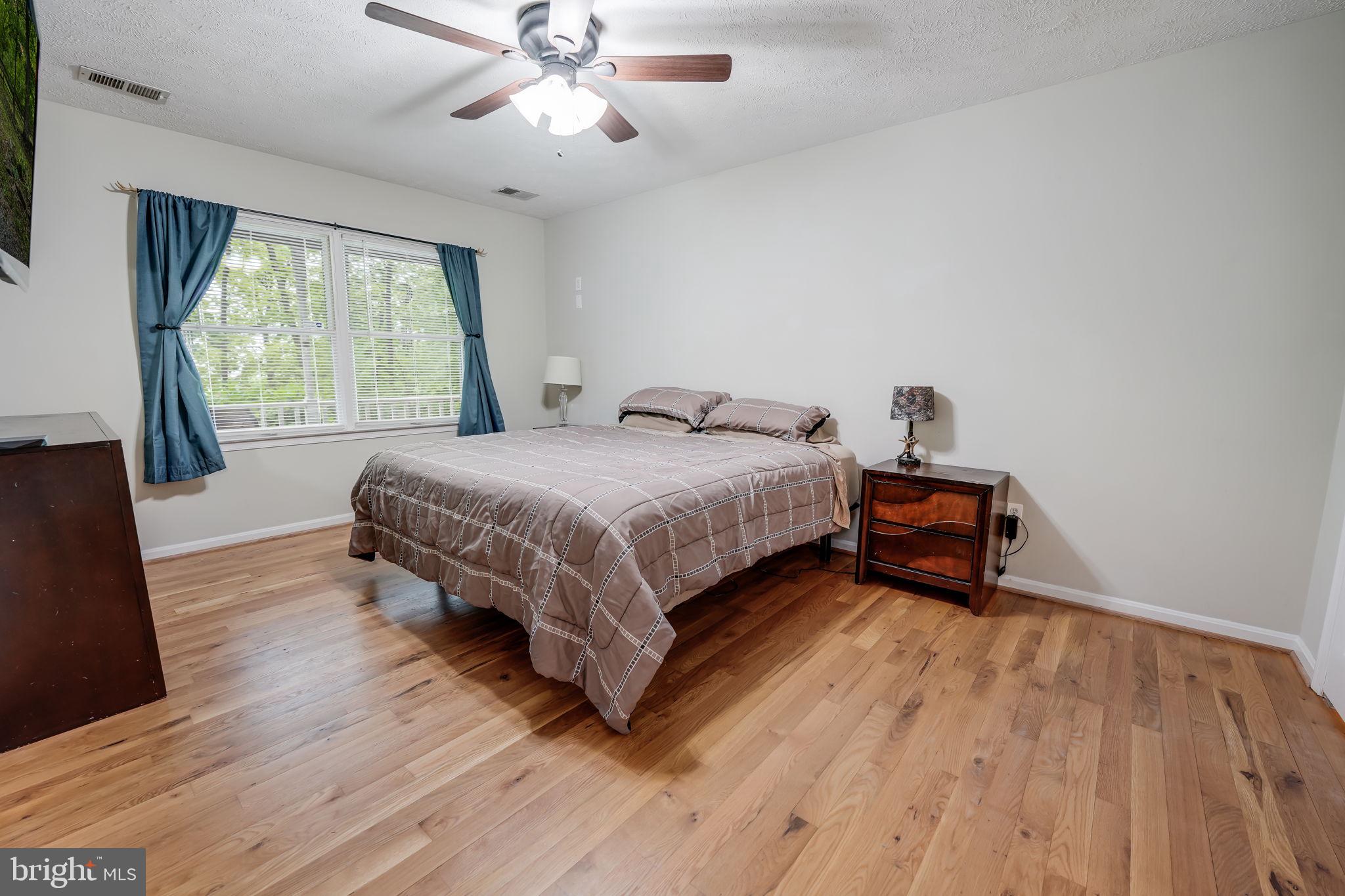 BLUE MOUNTAIN - Residential