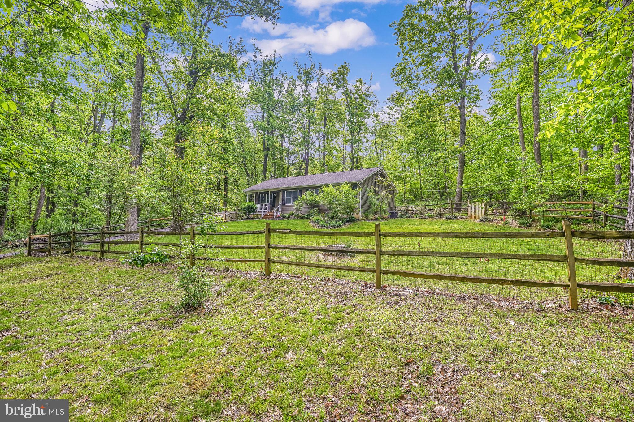 BLUE MOUNTAIN - Residential