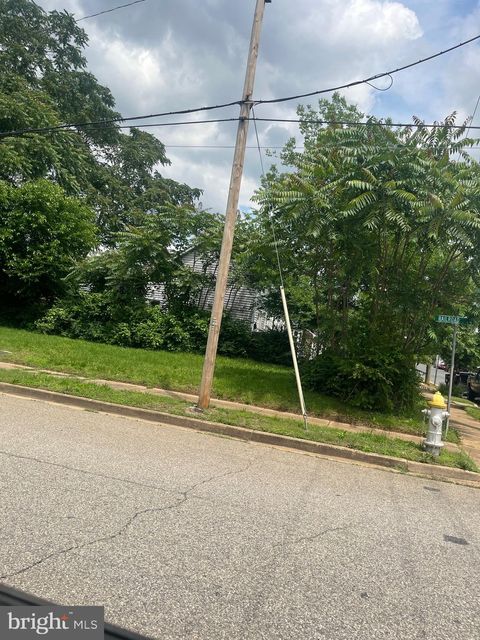 1214 RAILROAD AVENUE FREDERICKSBURG VA 22401