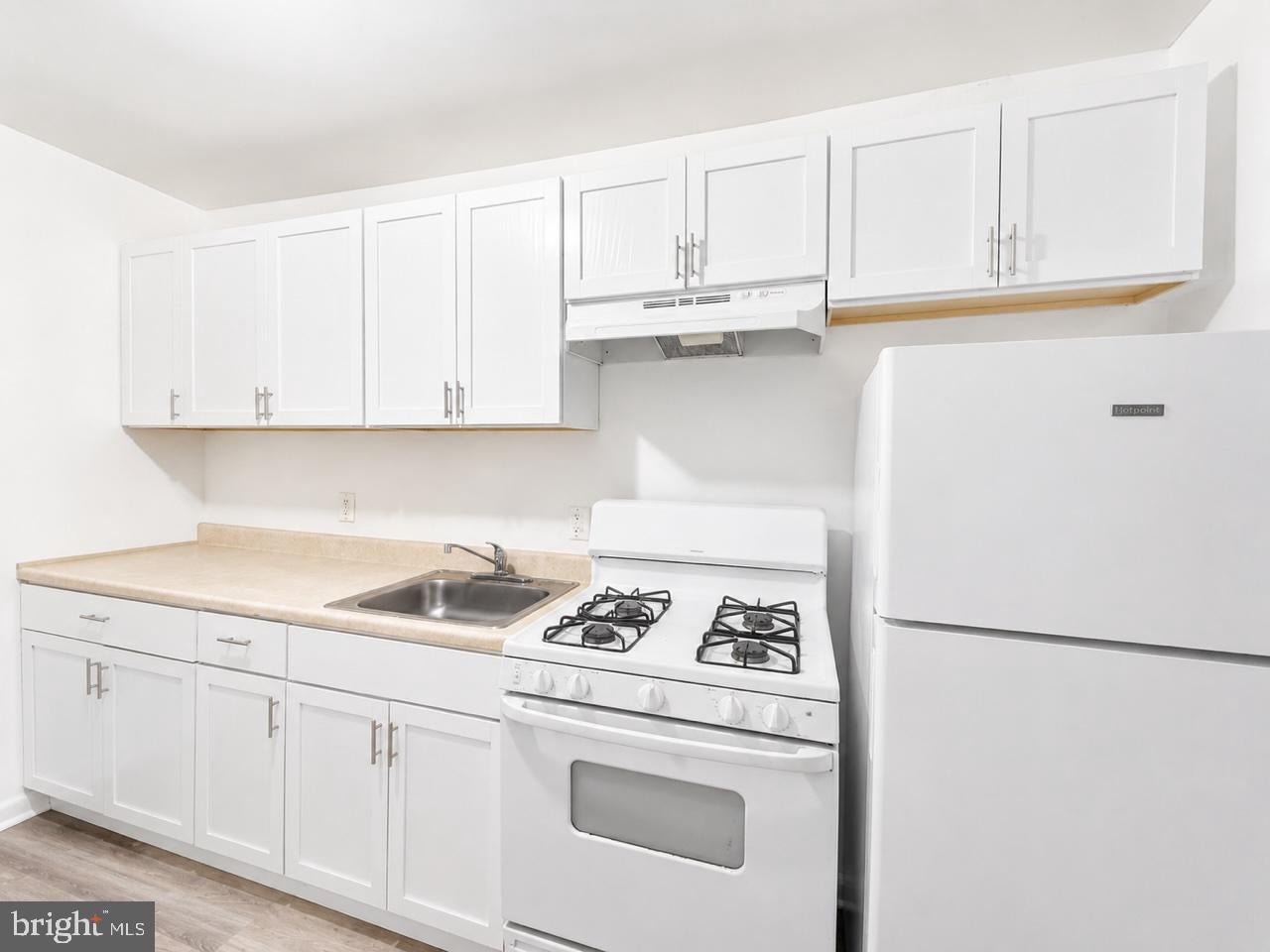 5313 ASTOR PLACE SE 2