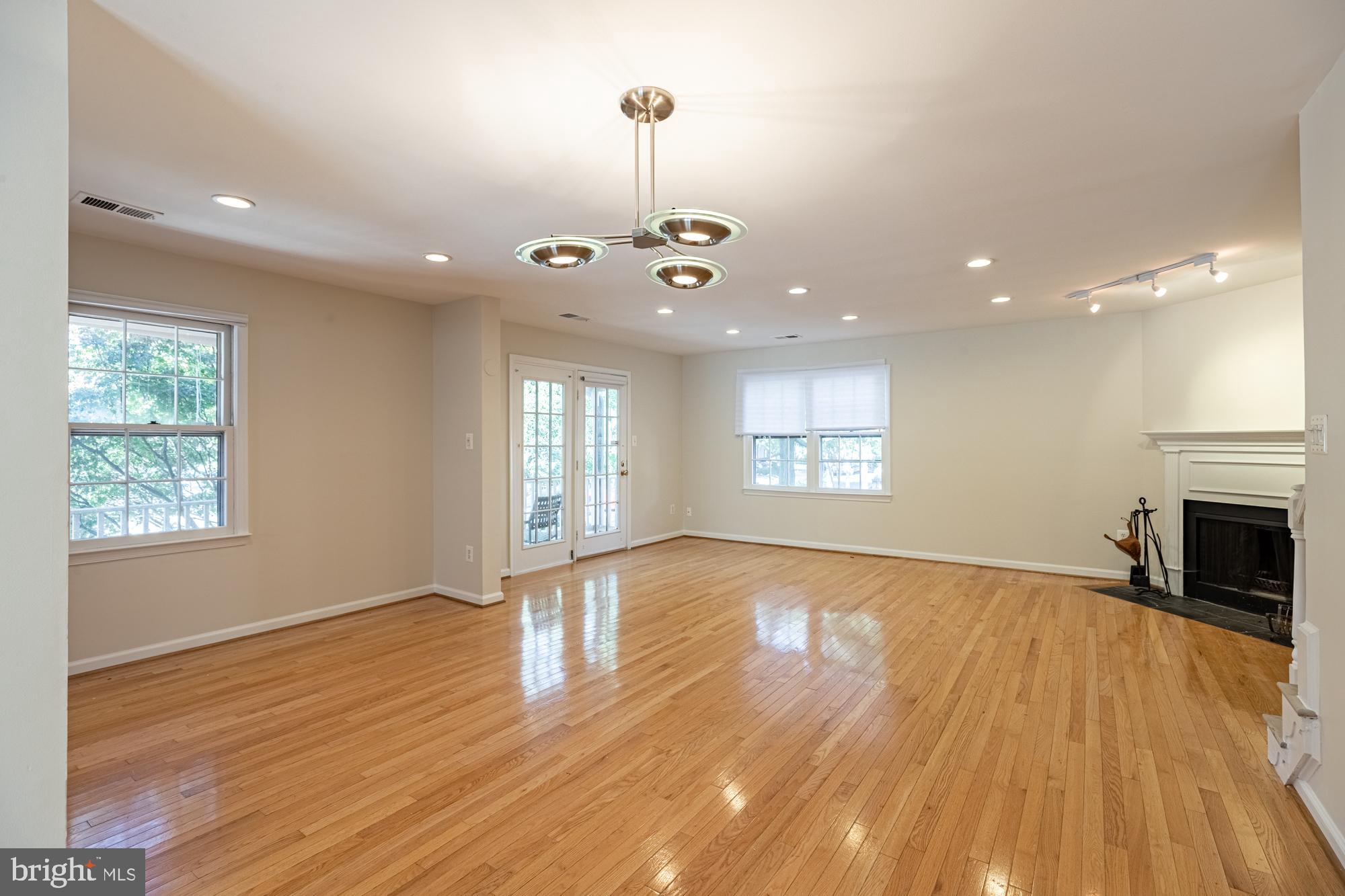 BALLSTON - Residential Lease