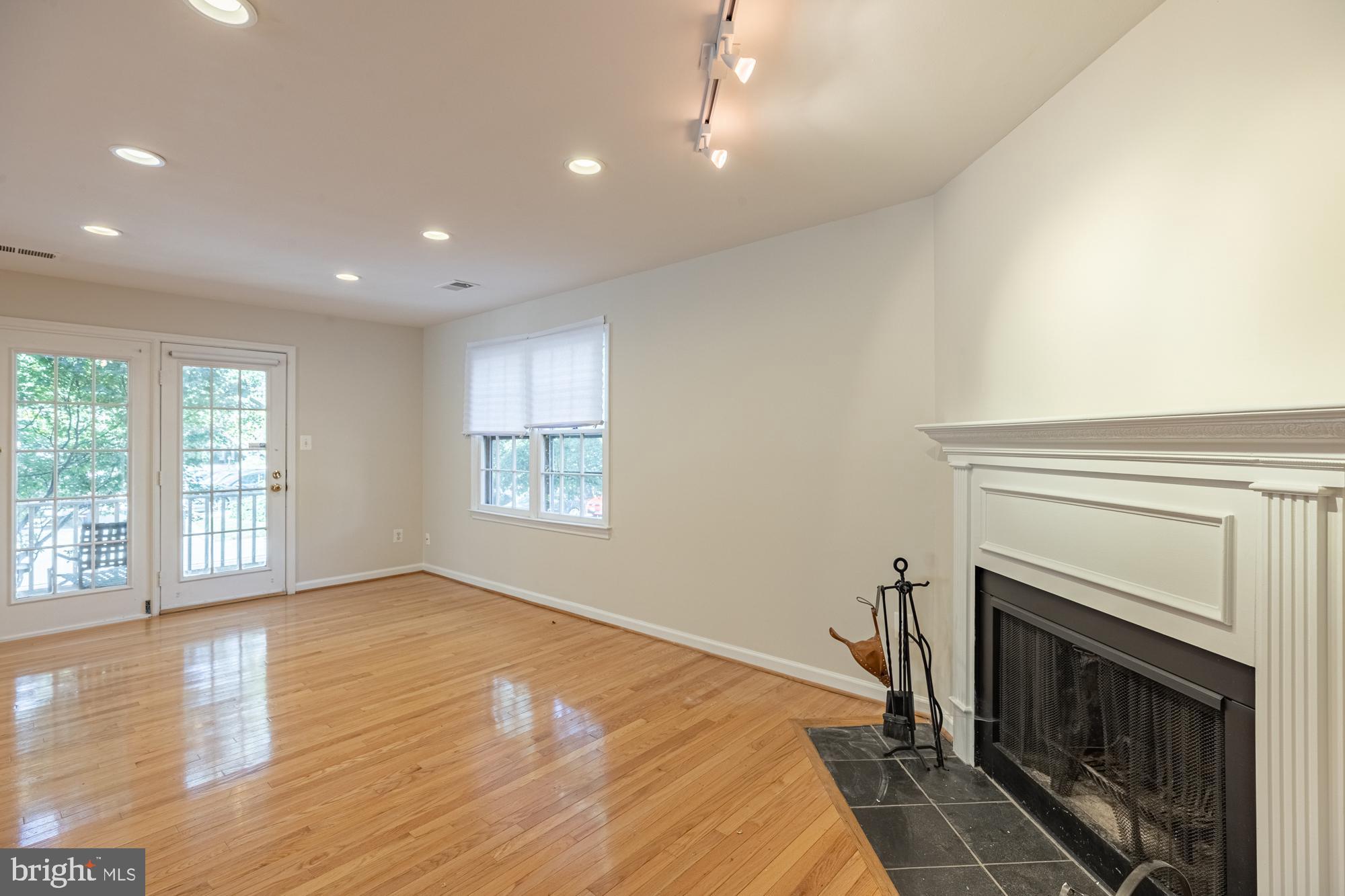 BALLSTON - Residential Lease