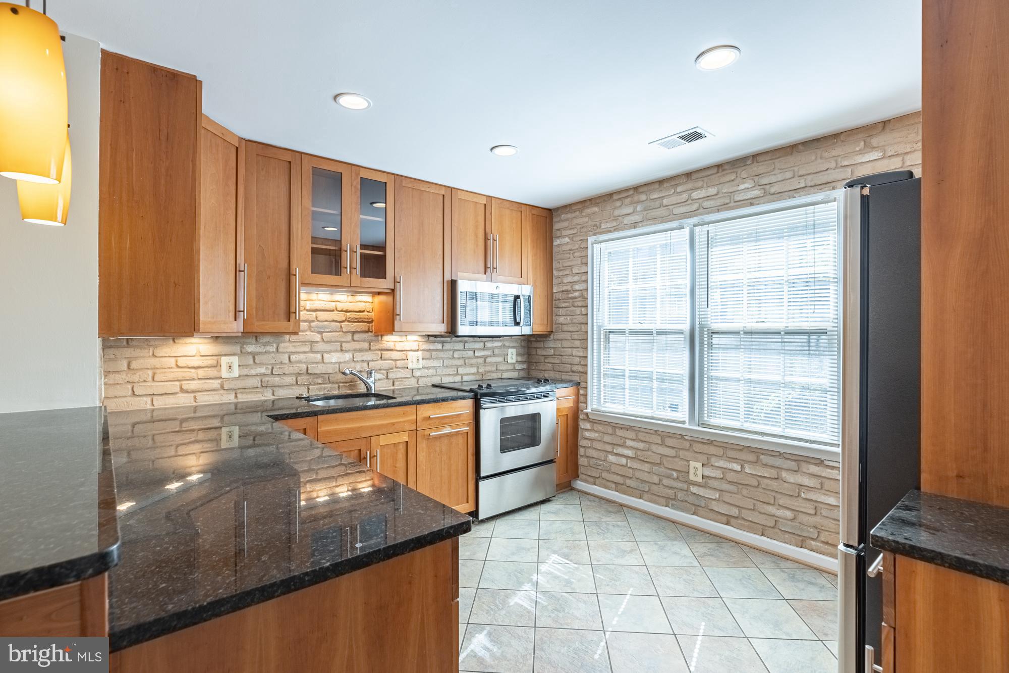 BALLSTON - Residential Lease