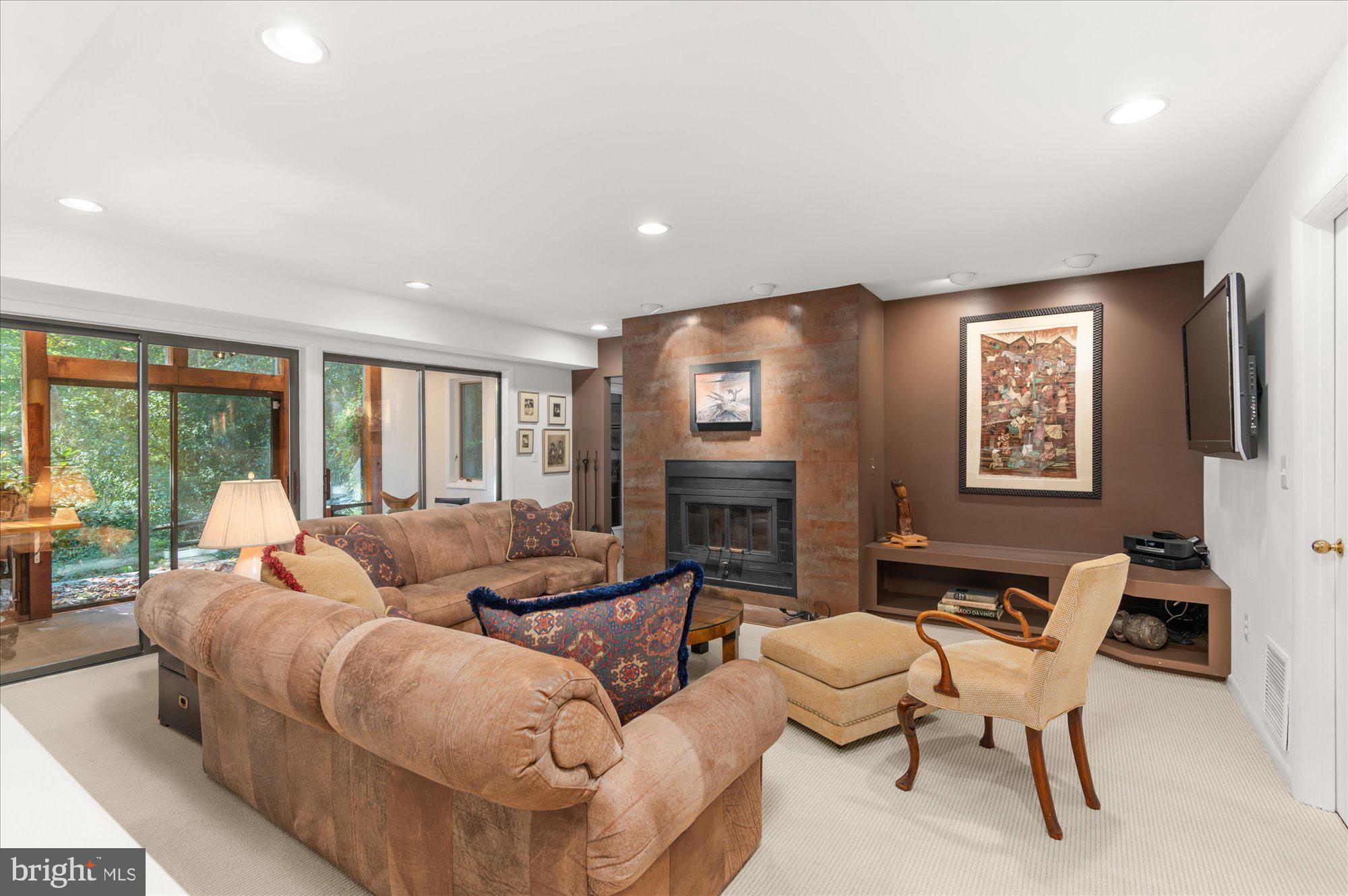 MAZZA WOODS - Residential